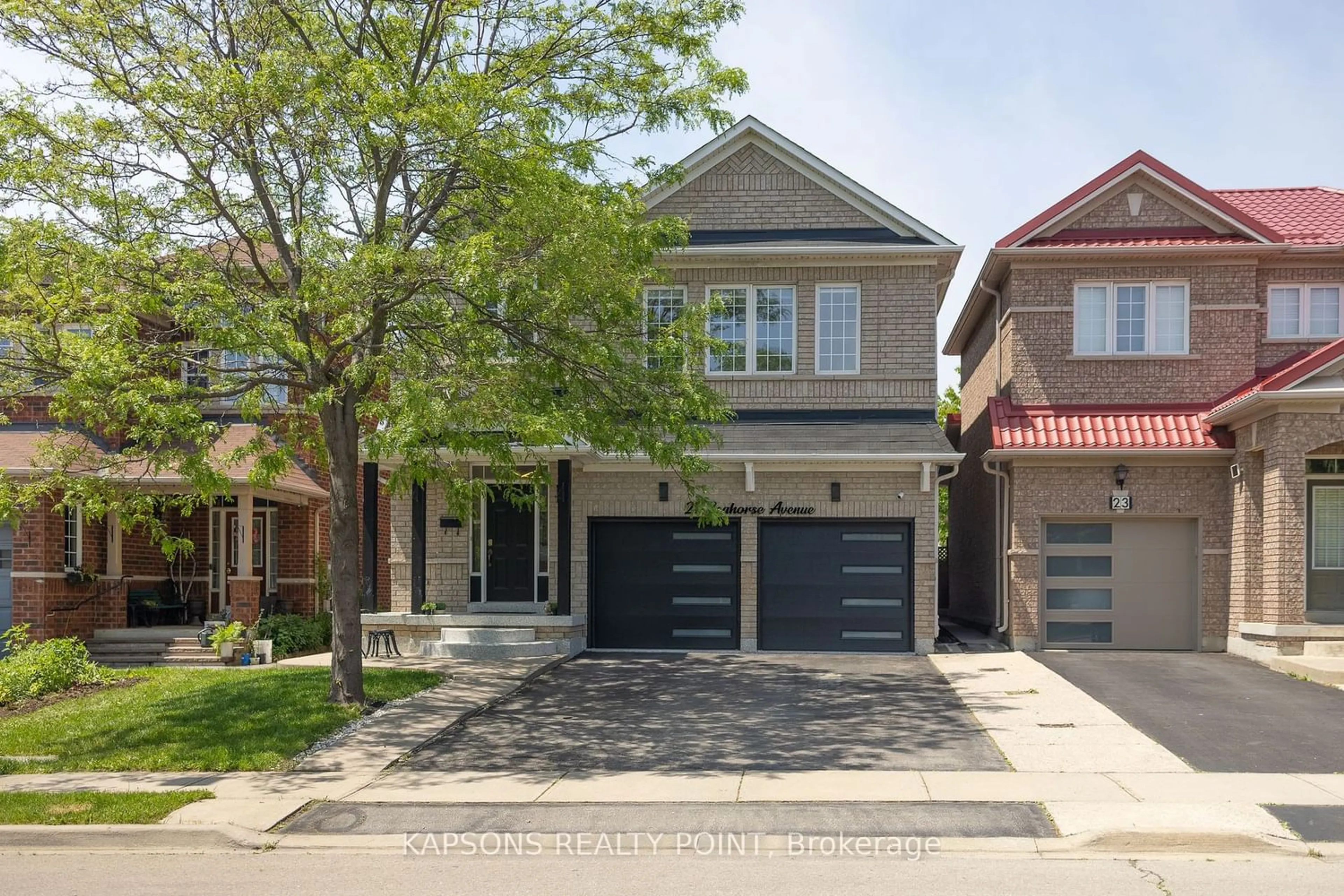 Home with brick exterior material for 21 Seahorse Ave, Brampton Ontario L6V 4N7