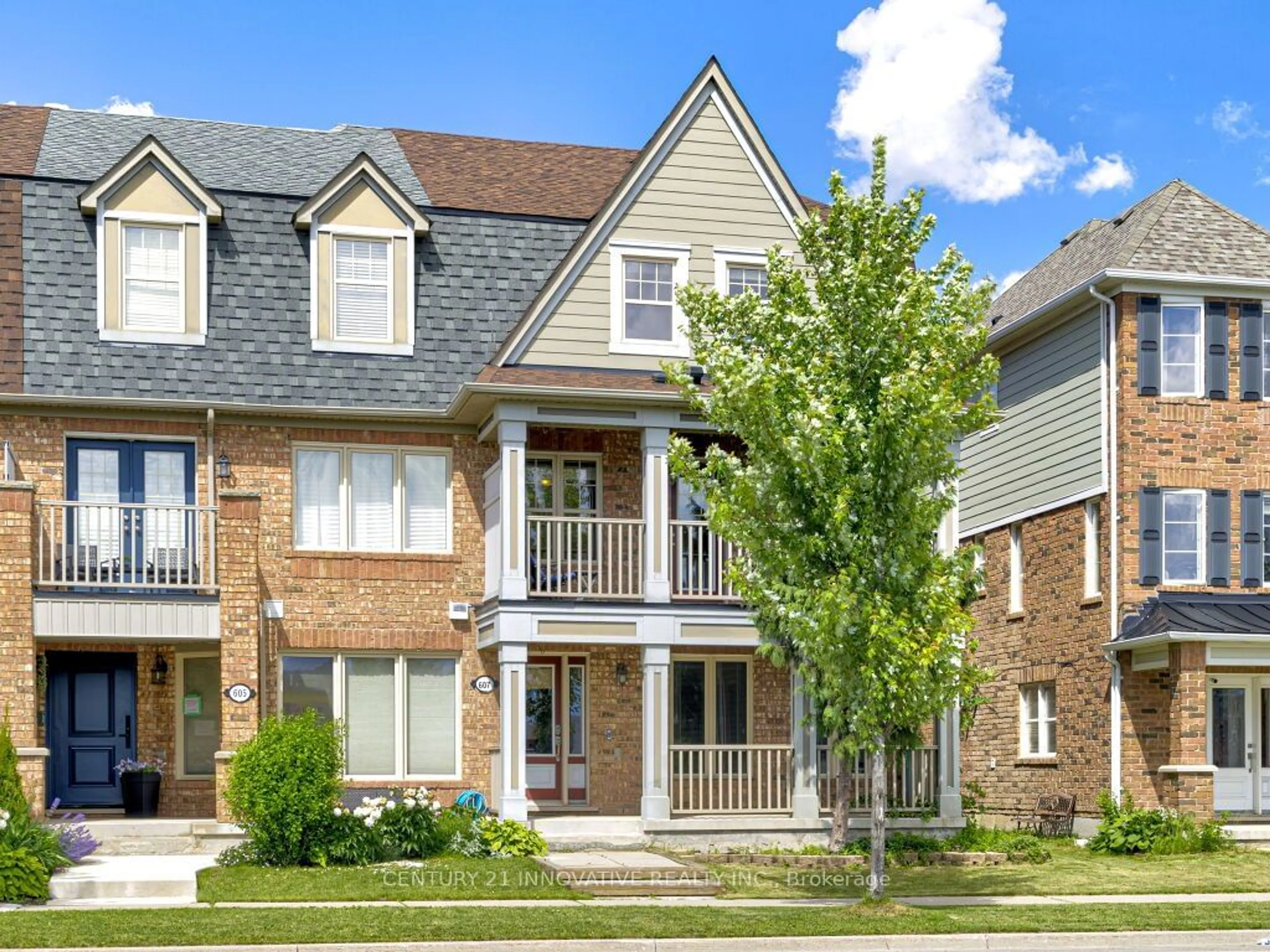 A pic from exterior of the house or condo for 607 Scott Blvd, Milton Ontario L9T 0P4