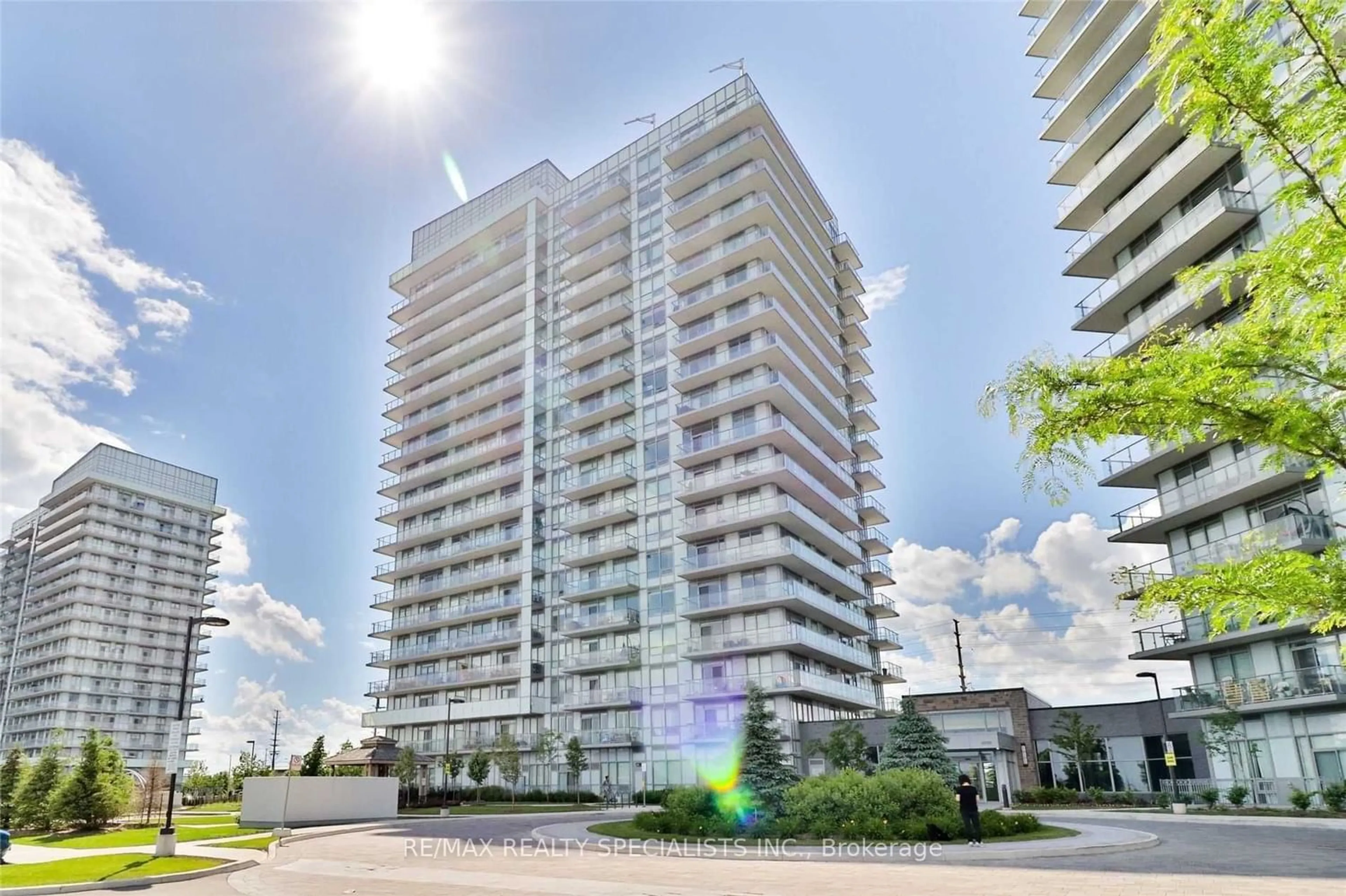 A pic from exterior of the house or condo for 4677 Glen Erin Dr #1110, Mississauga Ontario L5M 2E3