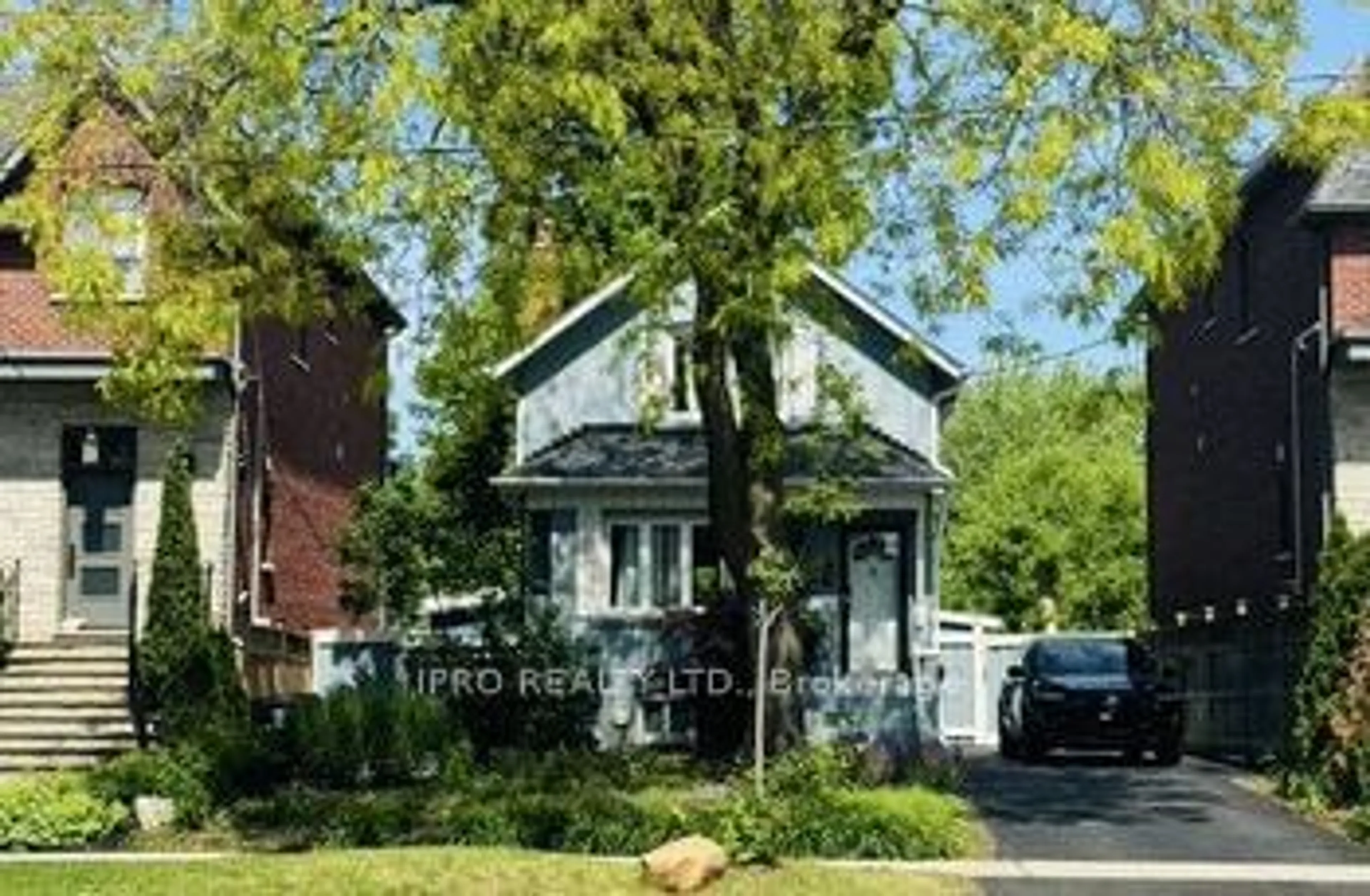 Home with brick exterior material for 1115 Islington Ave, Toronto Ontario M8Z 4S3