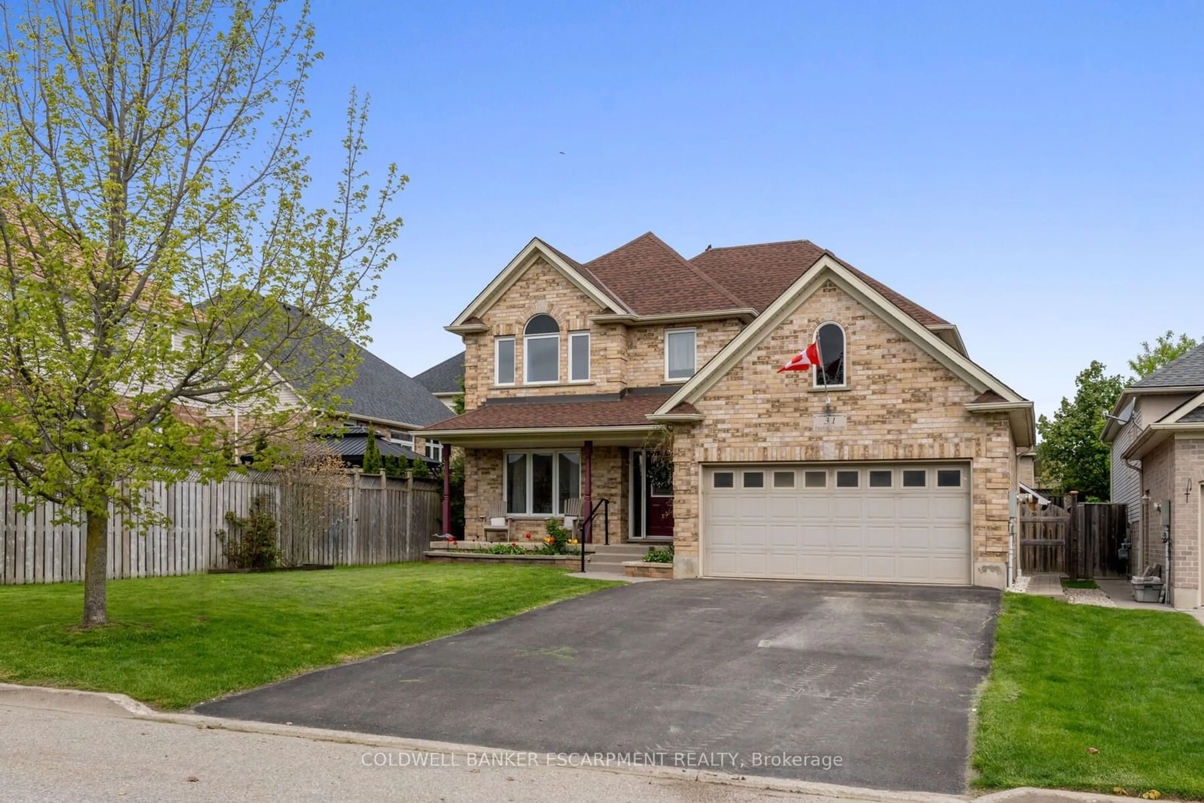 Frontside or backside of a home for 31 Dawkins Cres, Halton Hills Ontario L7J 2Z5