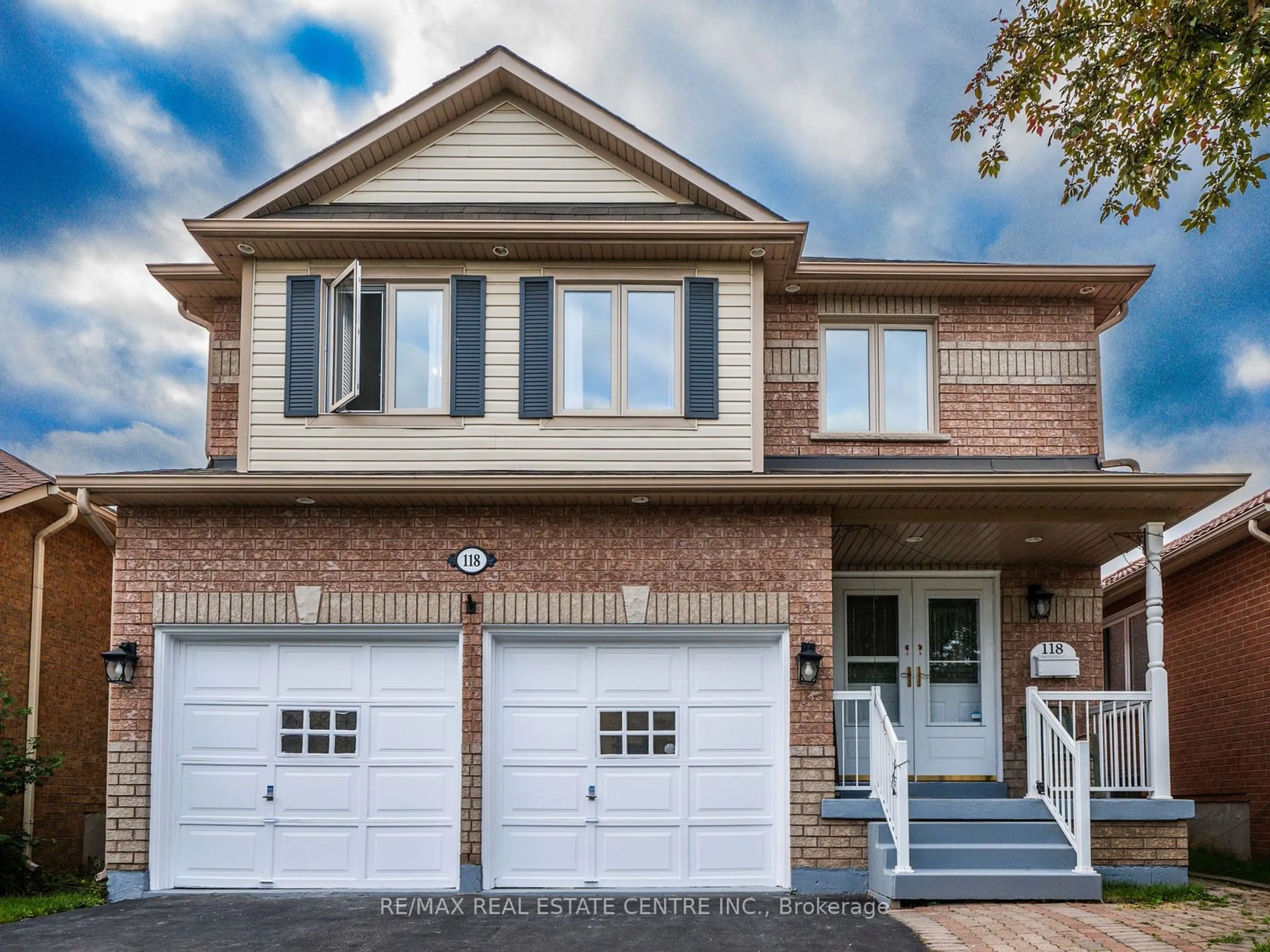 Home with brick exterior material for 118 Mowat Cres, Halton Hills Ontario L7G 6C8