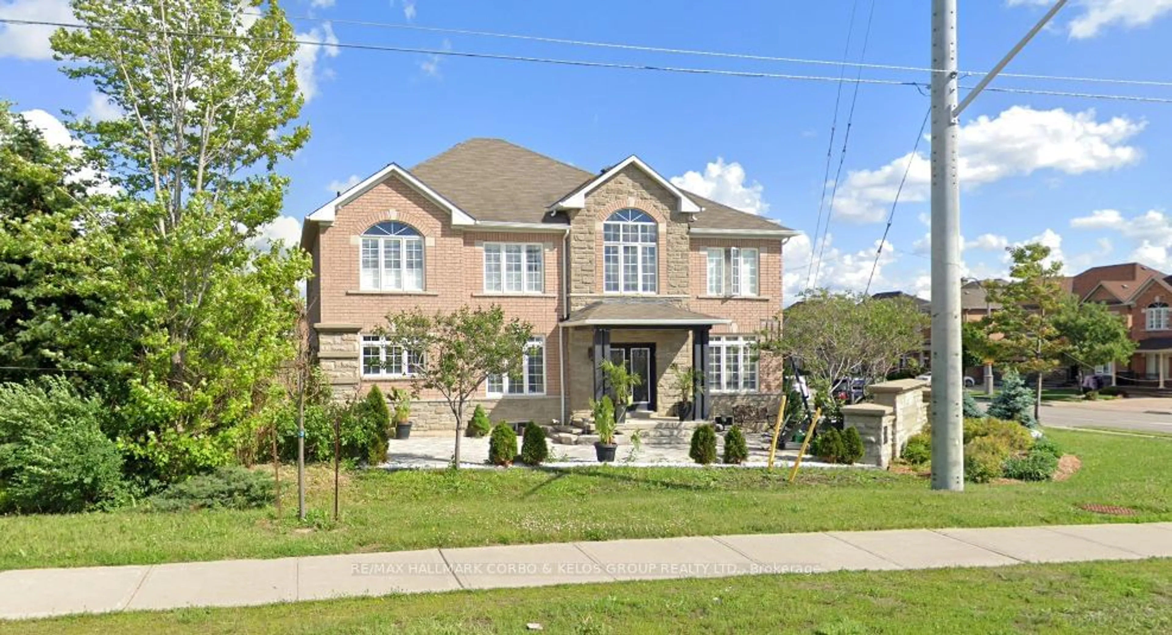 Frontside or backside of a home for 1 Yellow Avens Blvd, Brampton Ontario L6R 0K5