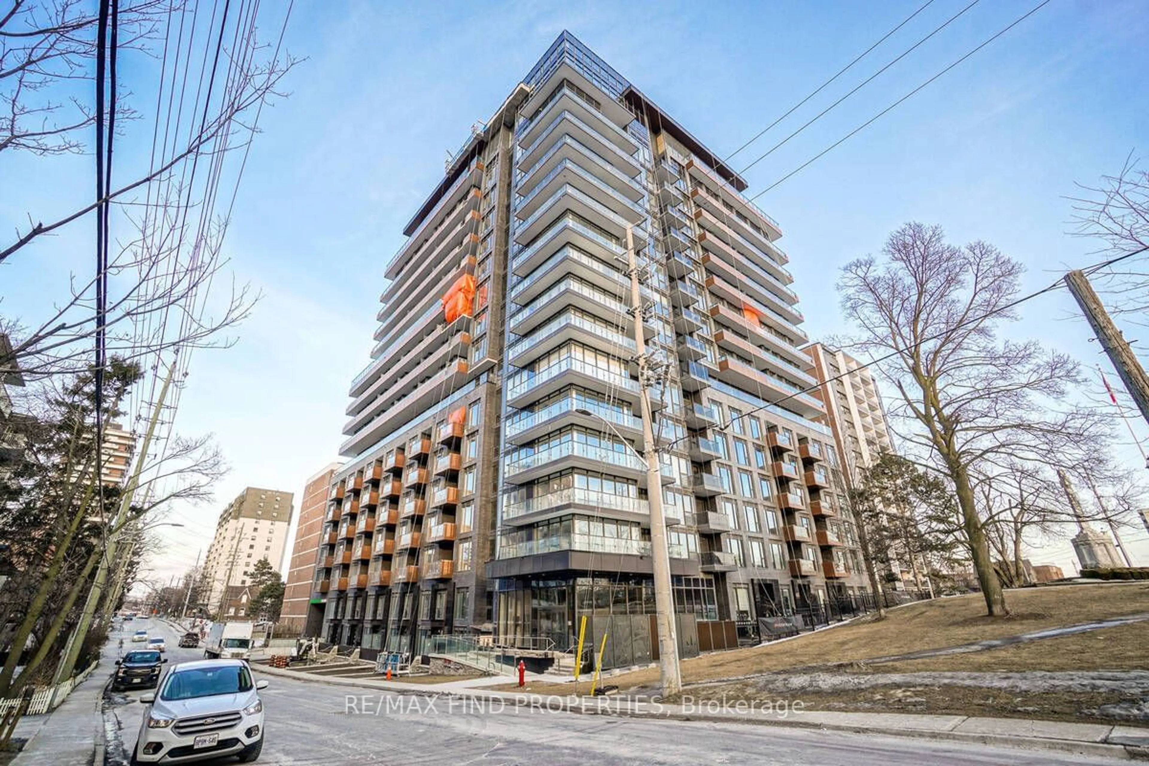 A pic from exterior of the house or condo for 21 Park St #1501, Mississauga Ontario L5G 0C2