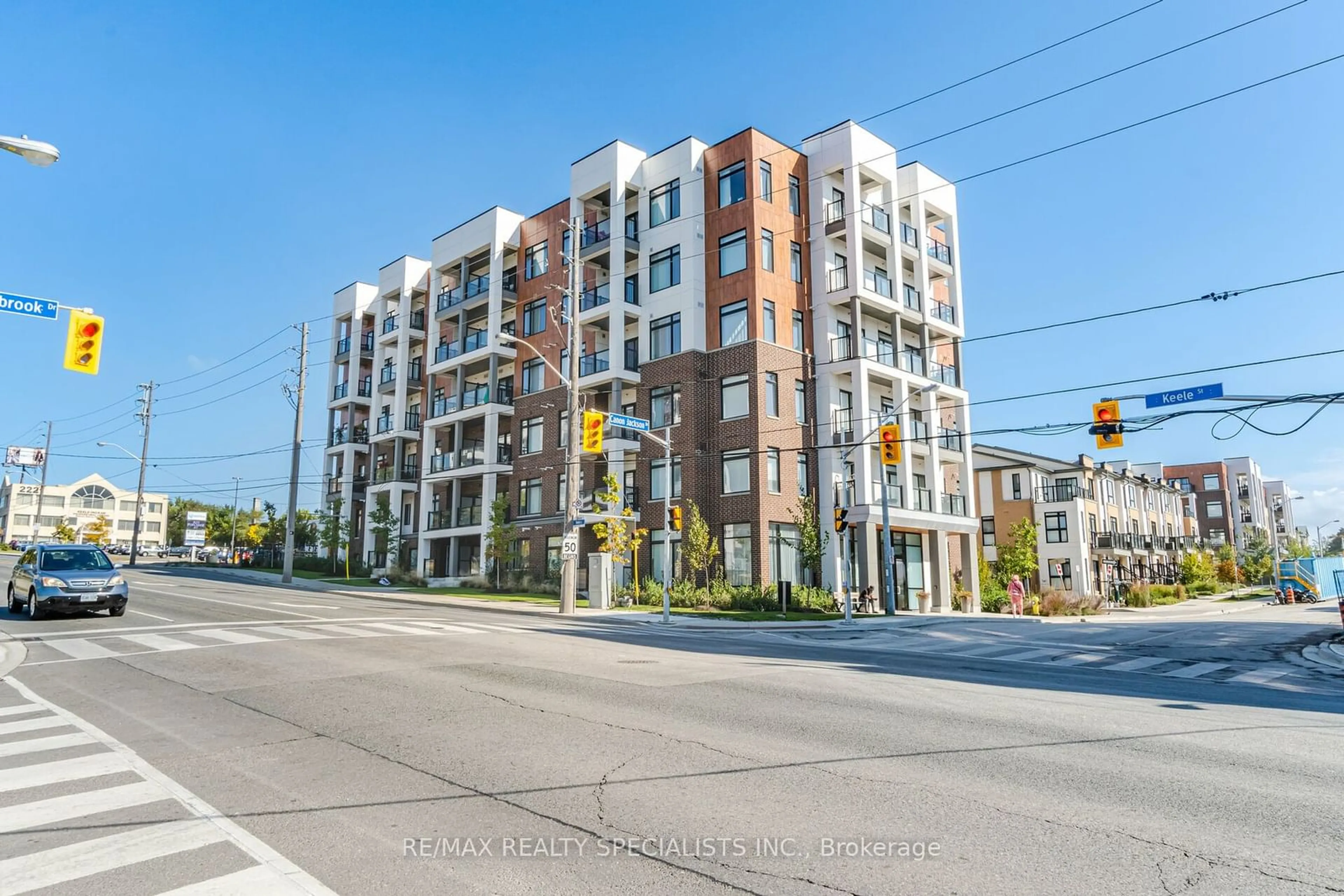 A pic from exterior of the house or condo for 160 Canon Jackson Dr #403, Toronto Ontario M6M 0B6