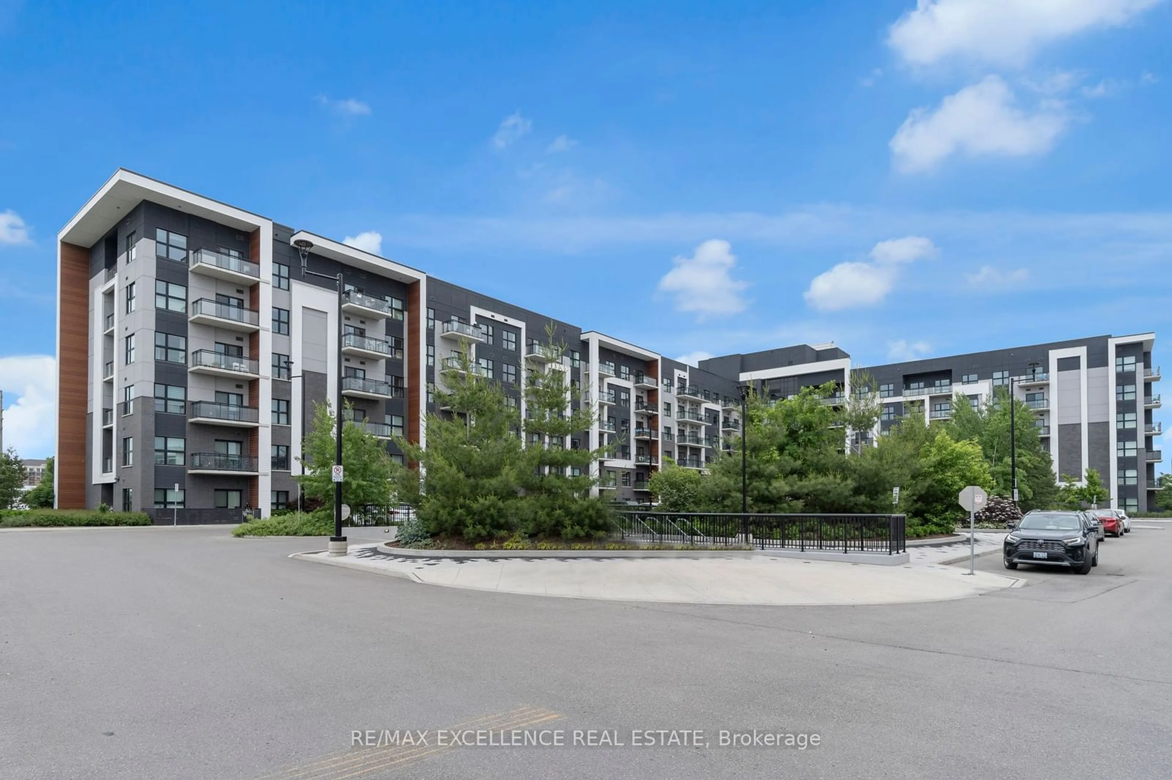 A pic from exterior of the house or condo for 128 Grovewood Common #531, Oakville Ontario L6H 0X3