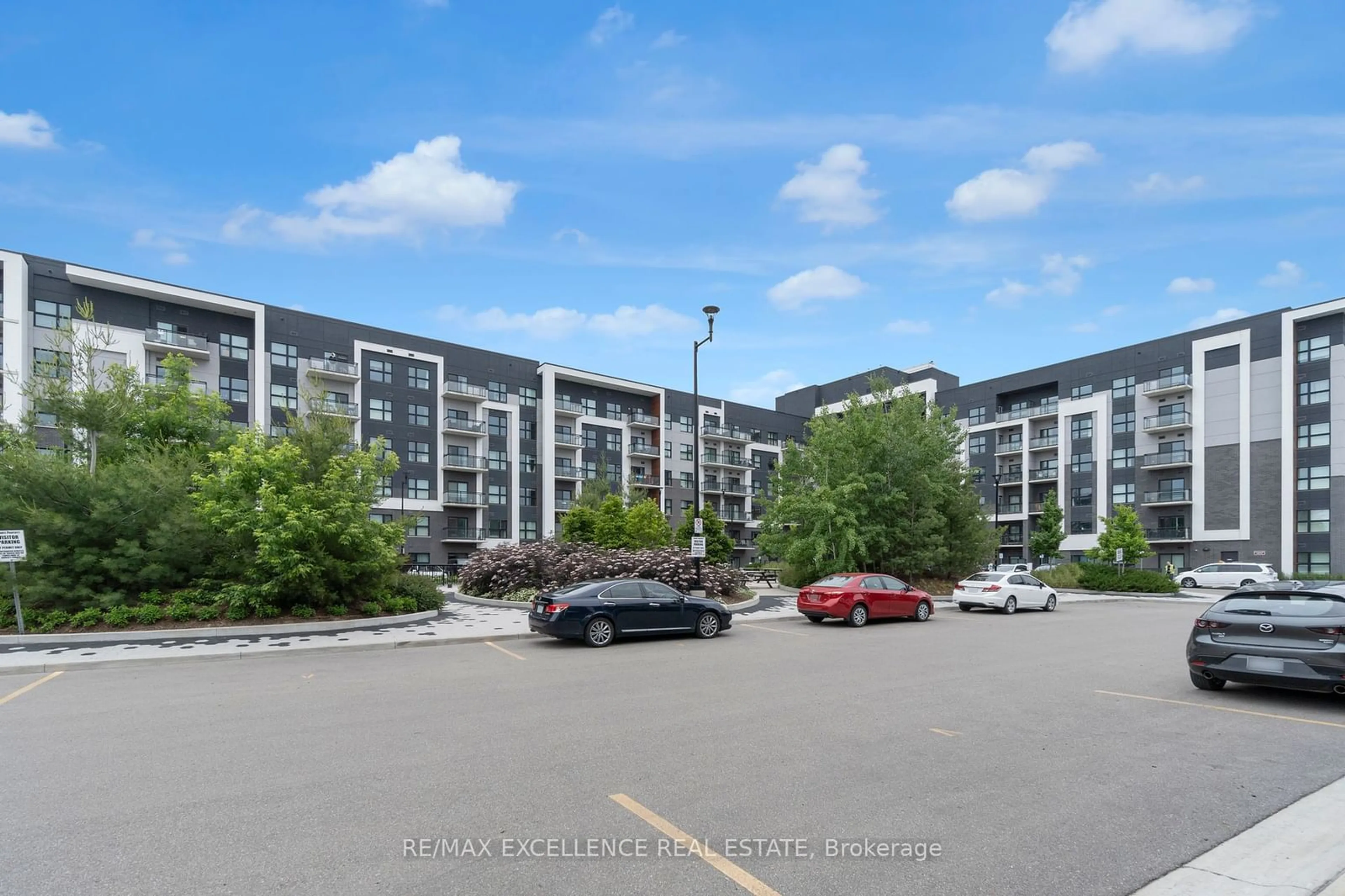A pic from exterior of the house or condo for 128 Grovewood Common #531, Oakville Ontario L6H 0X3