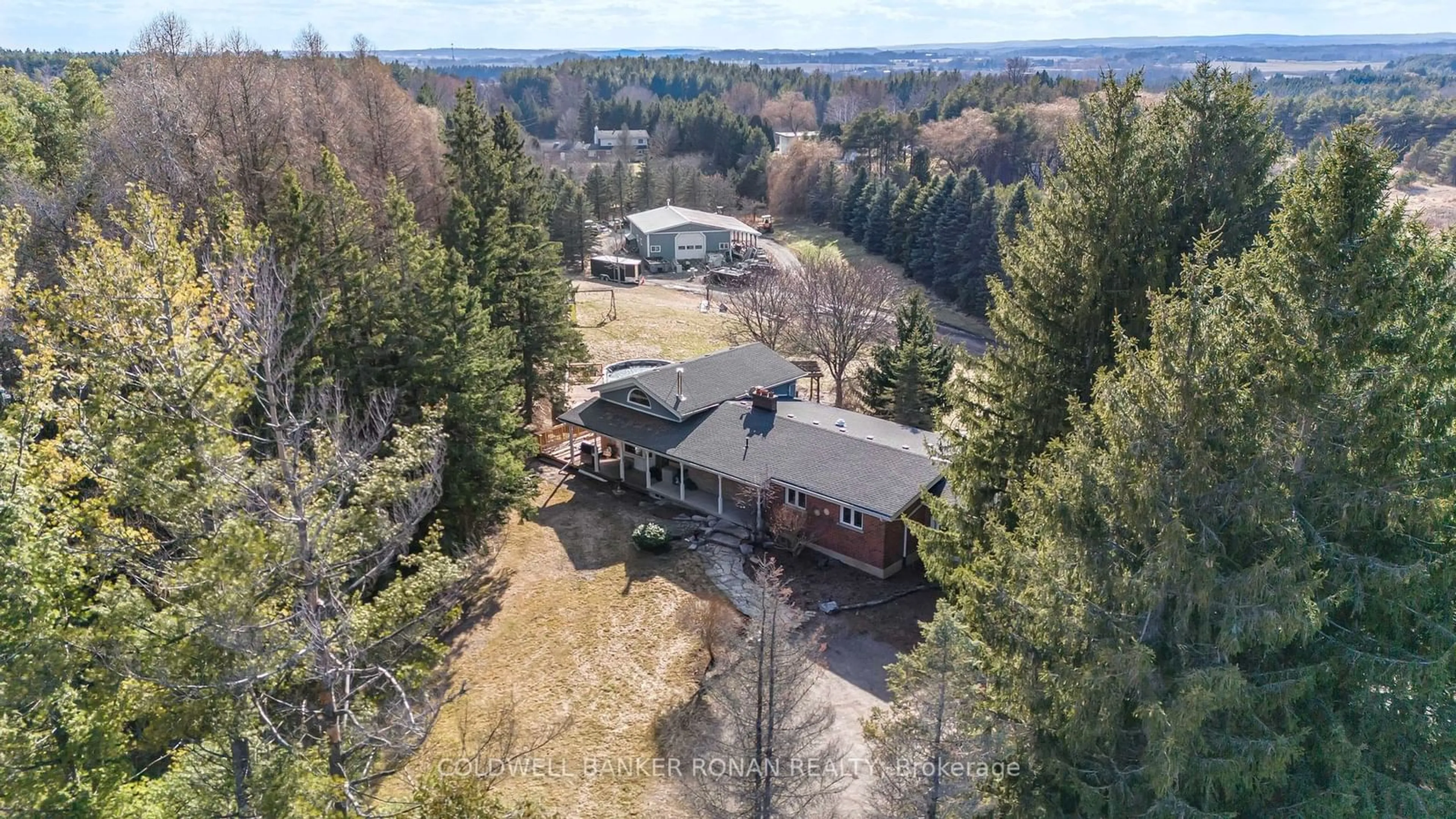 Outside view for 14336 Caledon King Town Line, Caledon Ontario L7E 3R3