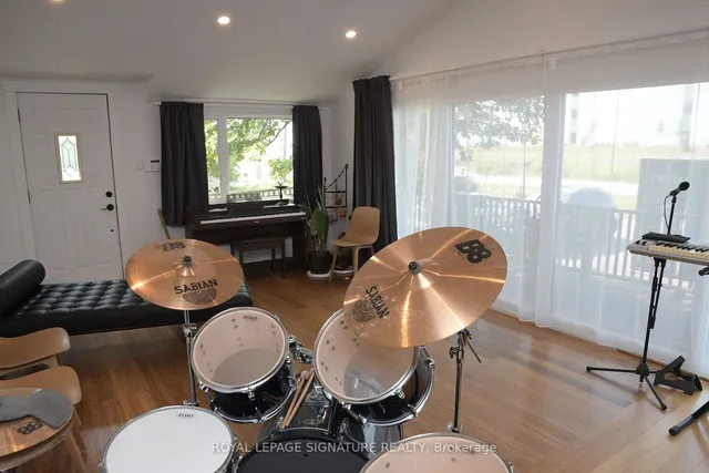 Additional property image - 6715 5 Line