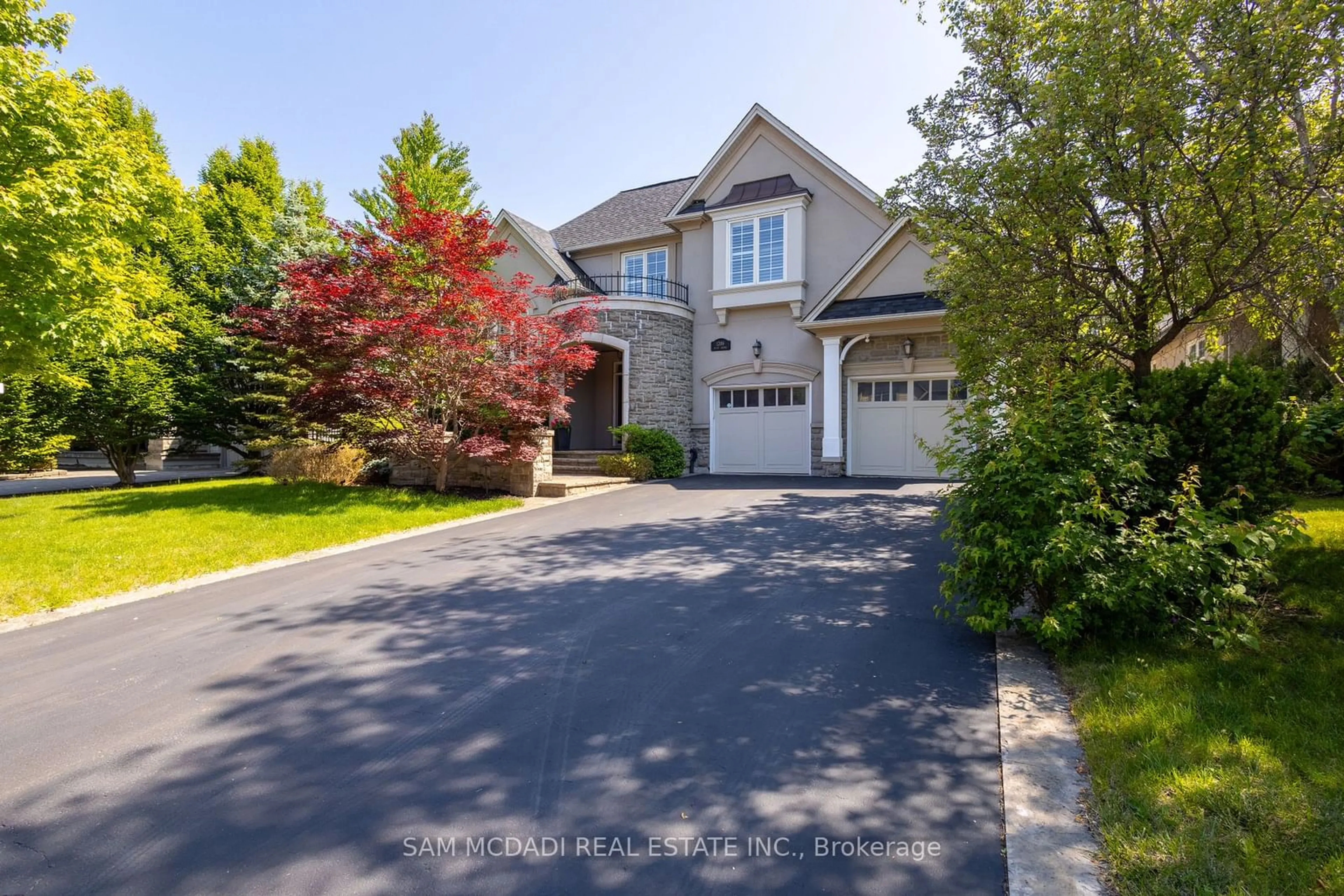 Frontside or backside of a home for 1206 Mount Vernon St, Mississauga Ontario L5H 4M3