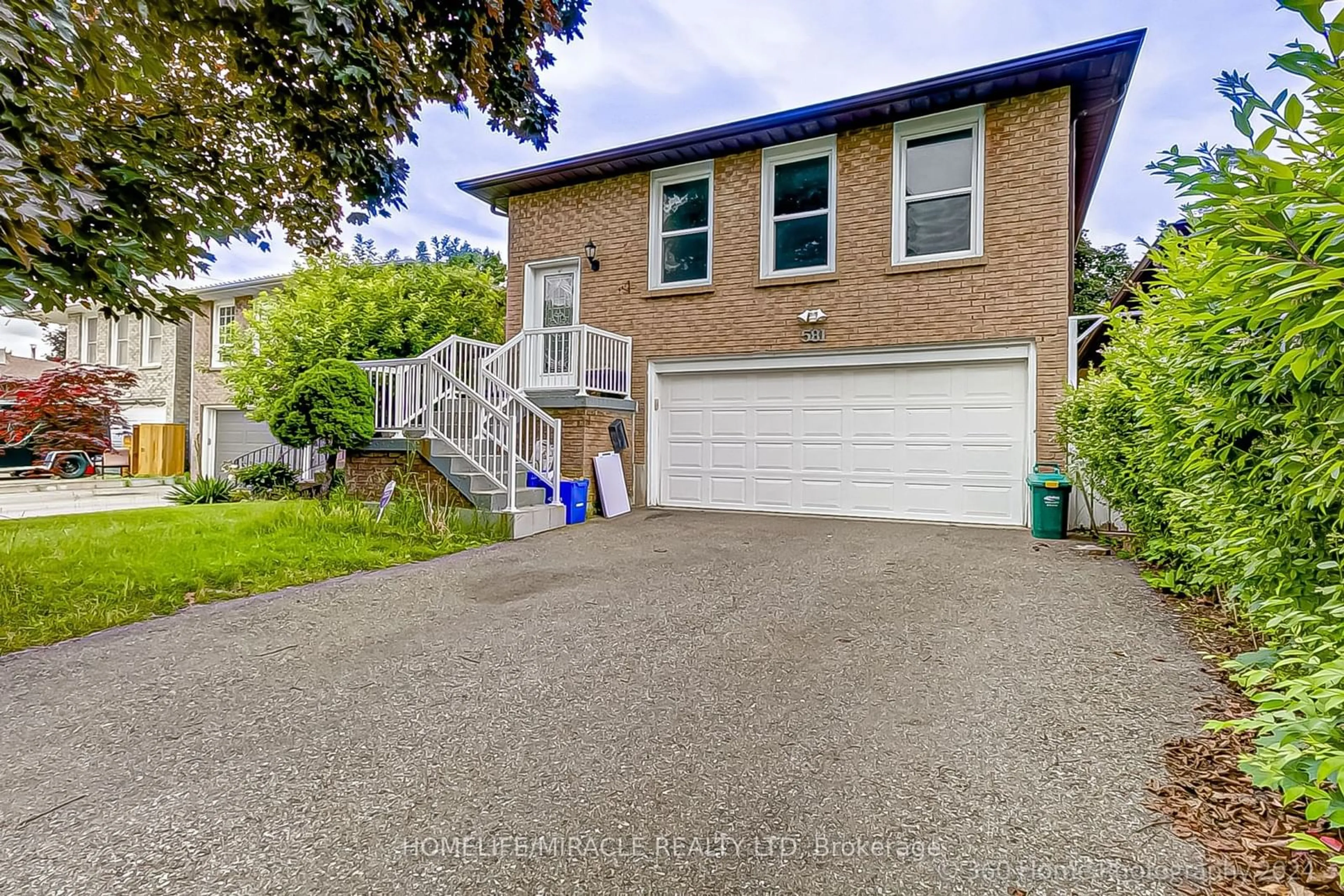 Frontside or backside of a home for 581 Hayward Cres, Milton Ontario L9T 4T8