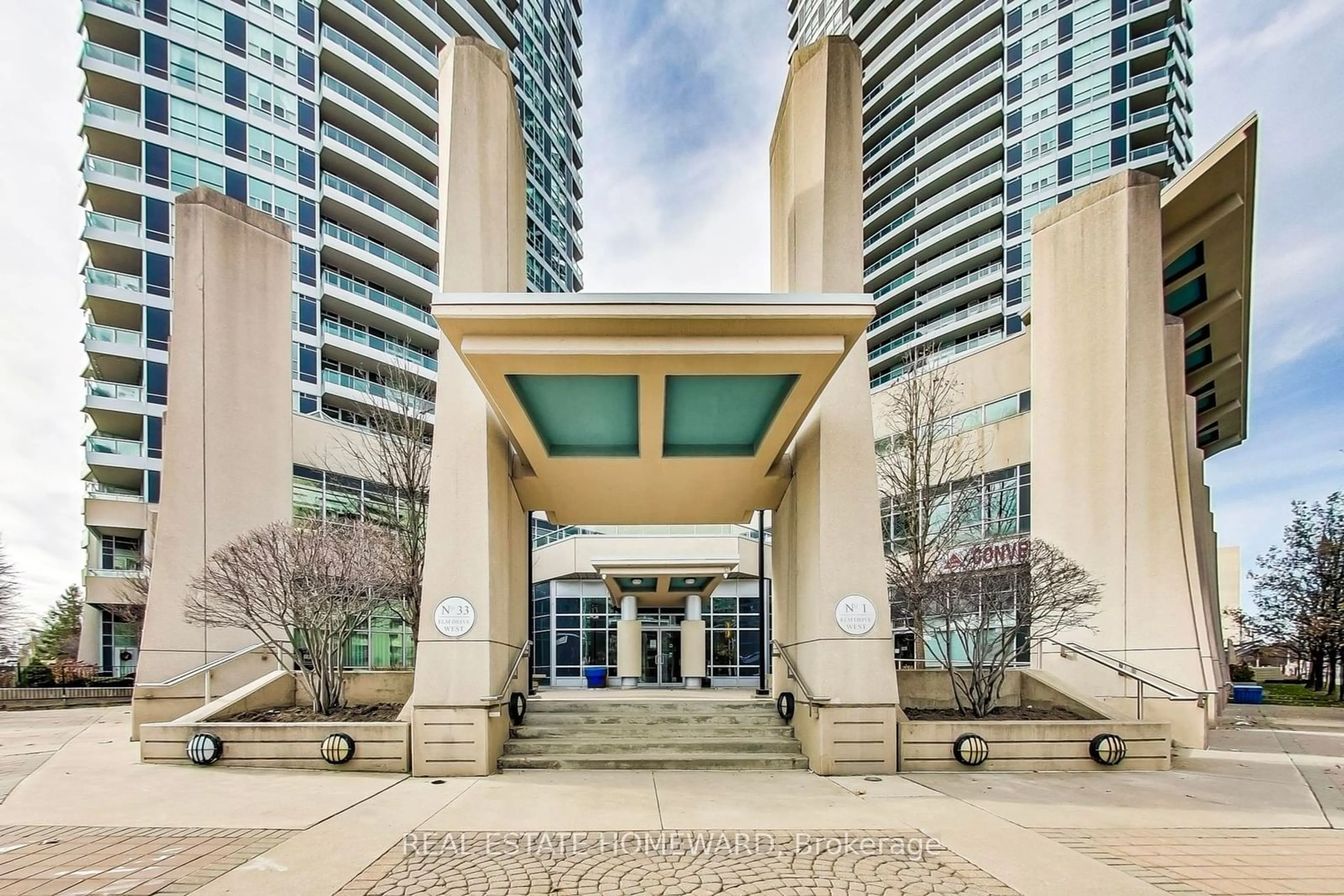 A pic from exterior of the house or condo for 33 Elm Dr #904, Mississauga Ontario L5B 4M2