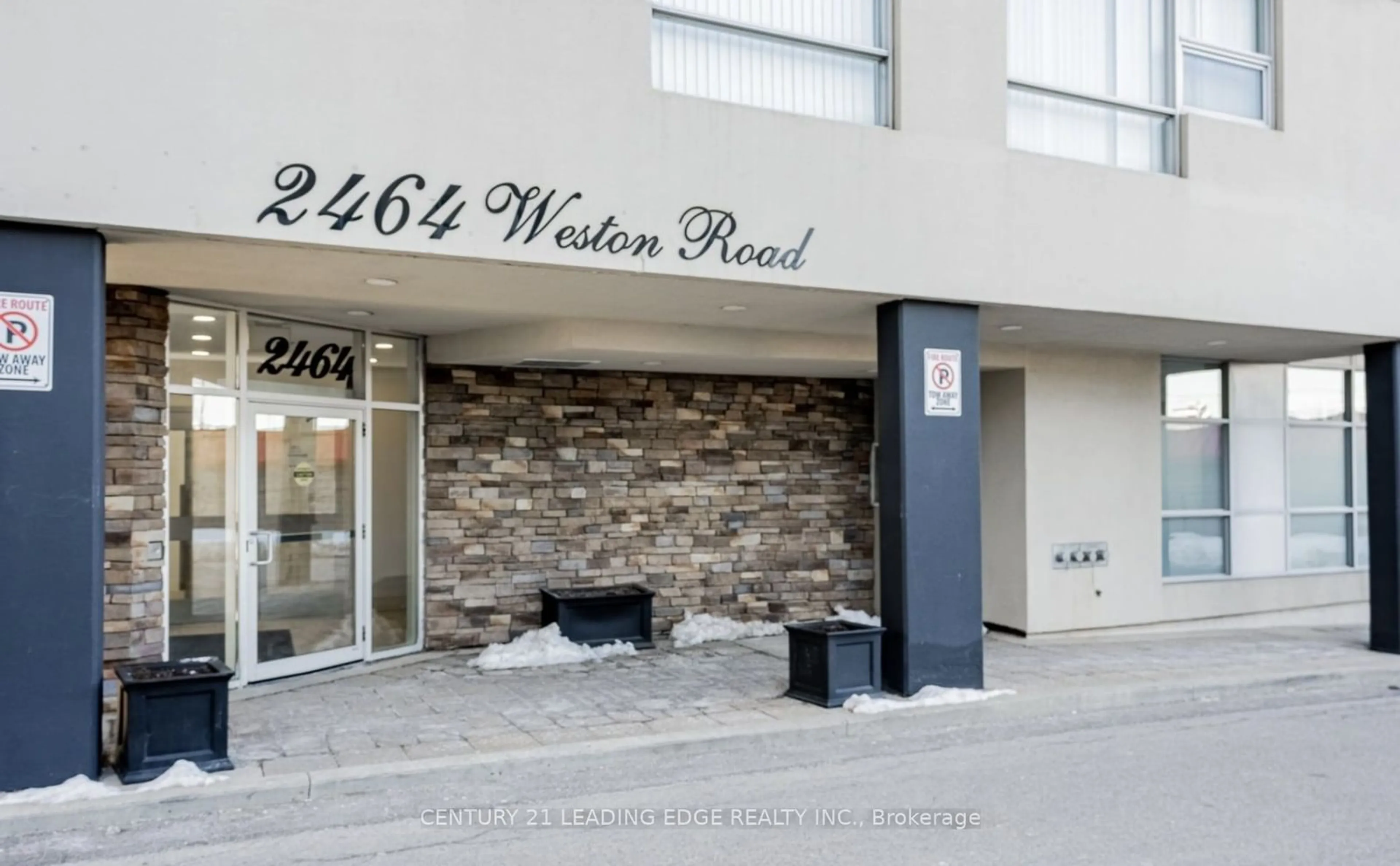 A pic from exterior of the house or condo for 2464 Weston Rd #305, Toronto Ontario M9N 0A2
