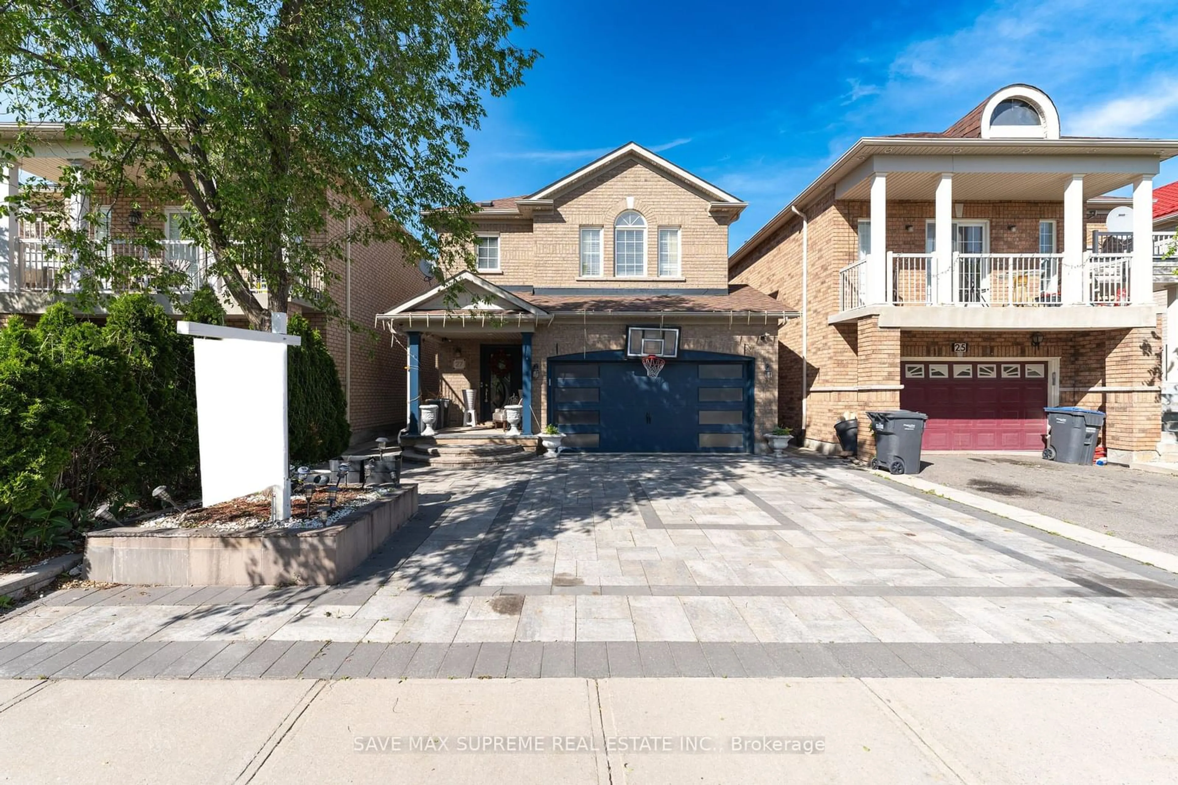 Frontside or backside of a home for 27 Savita Rd, Brampton Ontario L7A 3V1