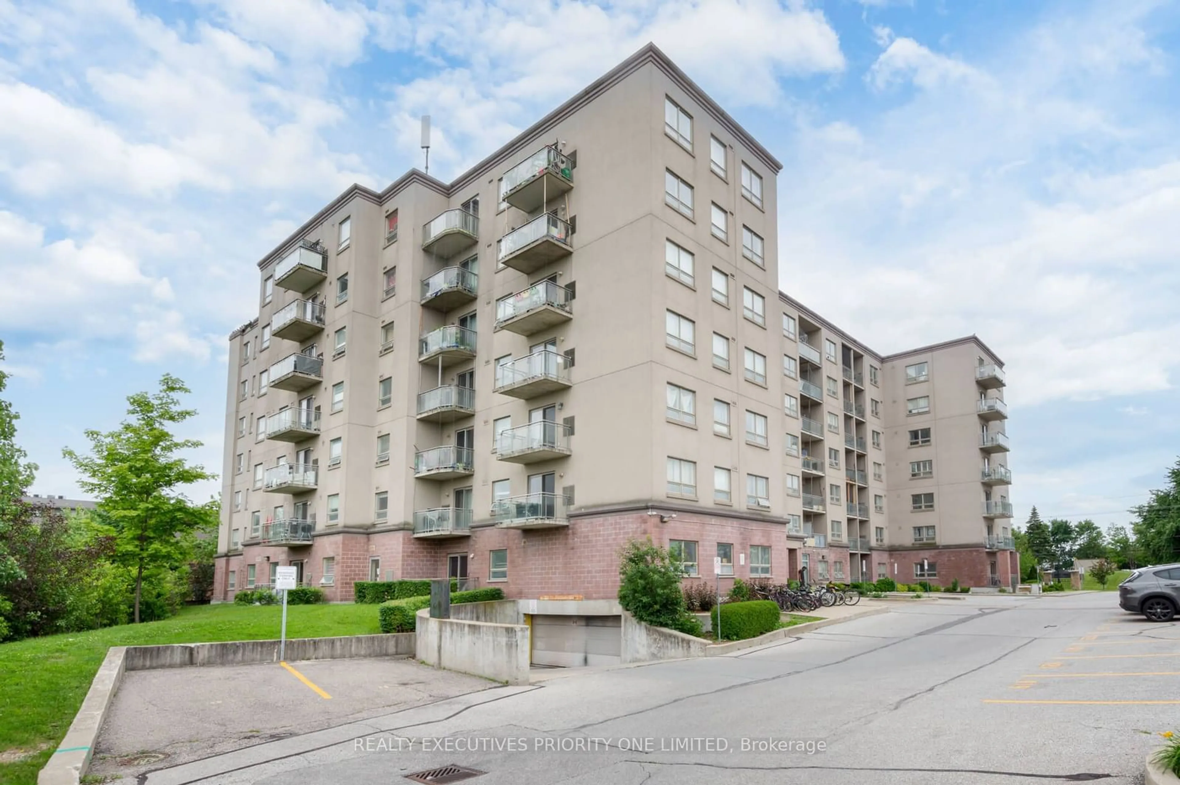 A pic from exterior of the house or condo for 7405 Goreway Dr #112, Mississauga Ontario L4T 0A3