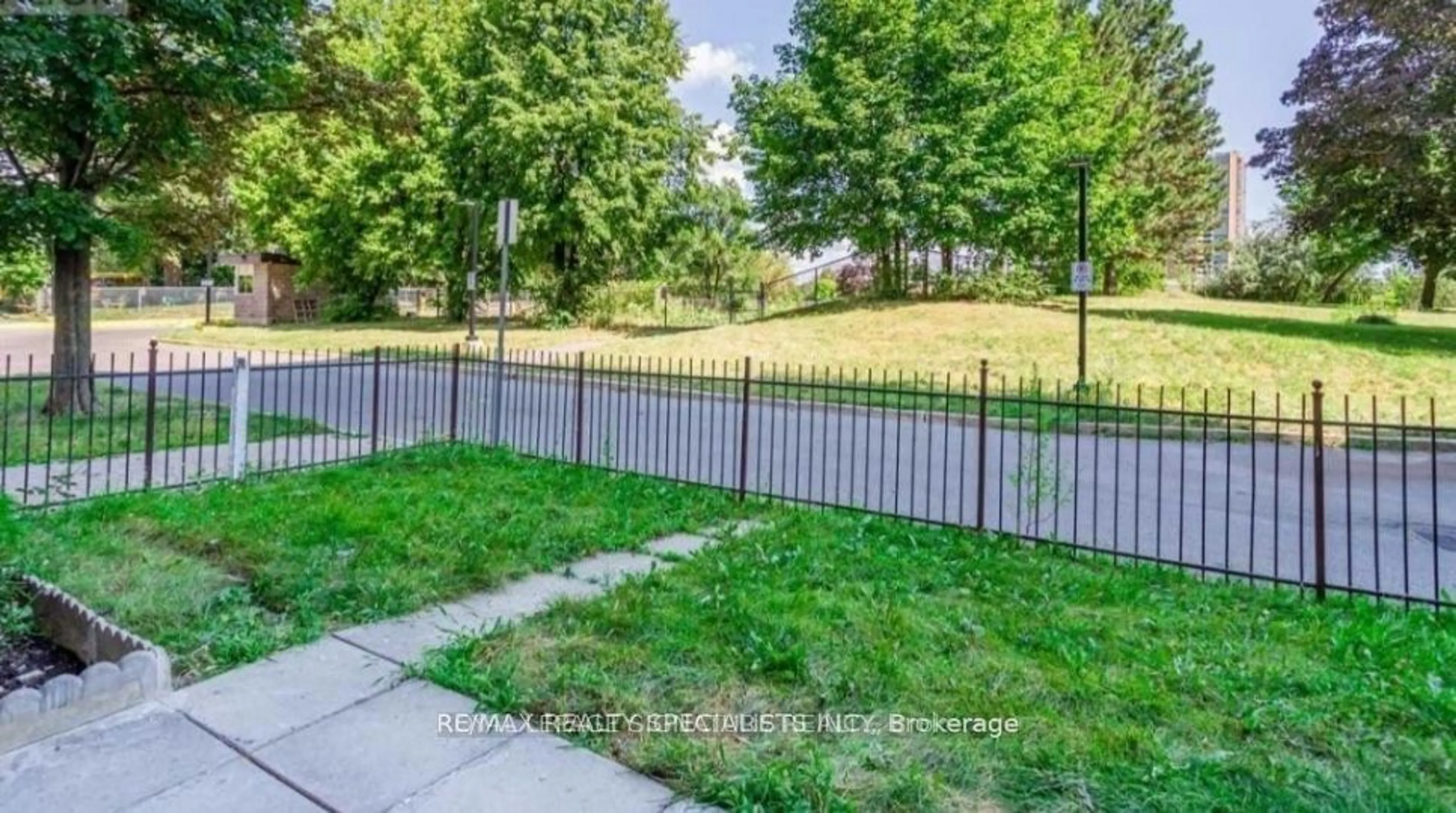 Fenced yard for 320 Dixon Rd #2211, Toronto Ontario M9R 1S8