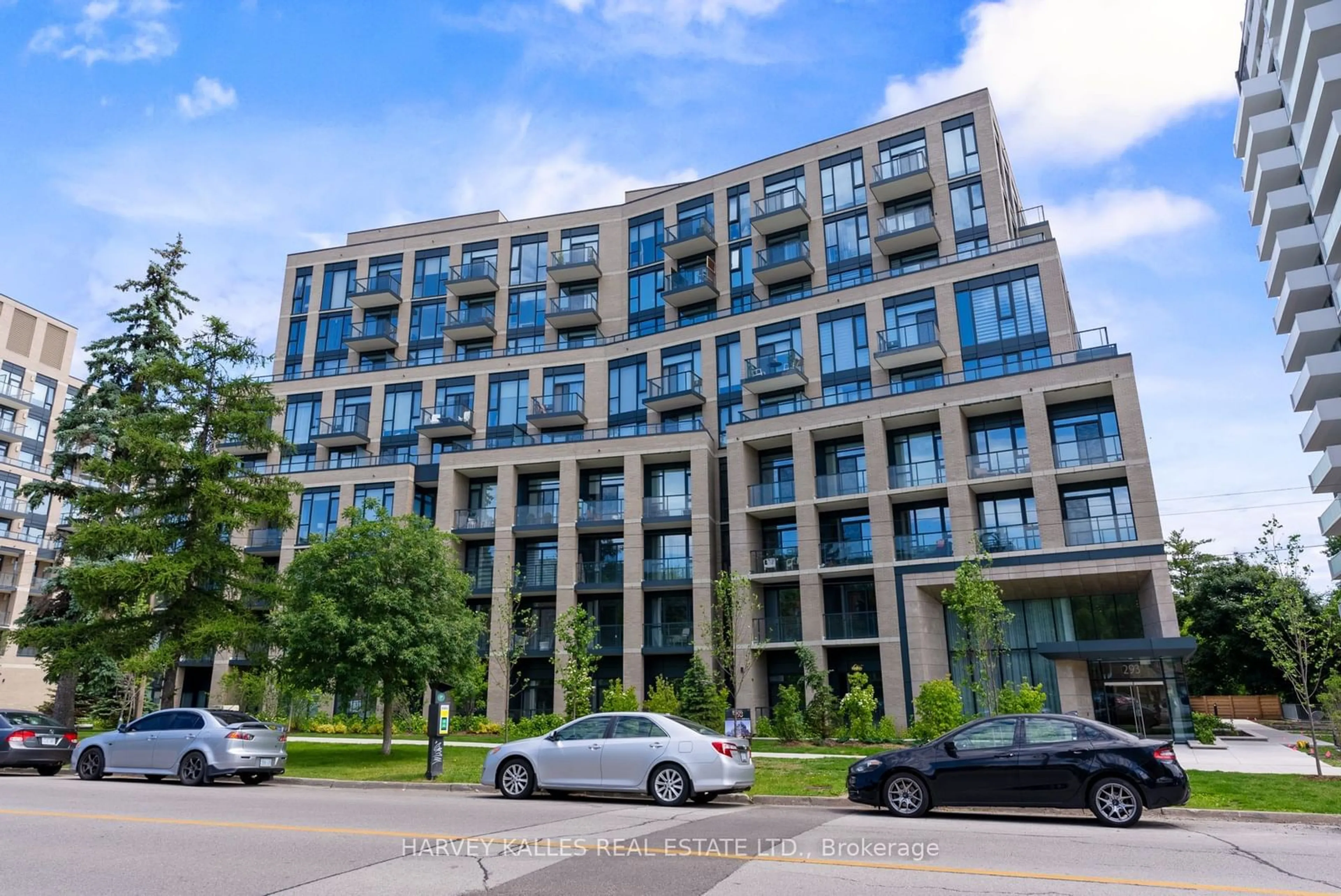 A pic from exterior of the house or condo for 293 The Kingsway #305, Toronto Ontario M9A 3A9