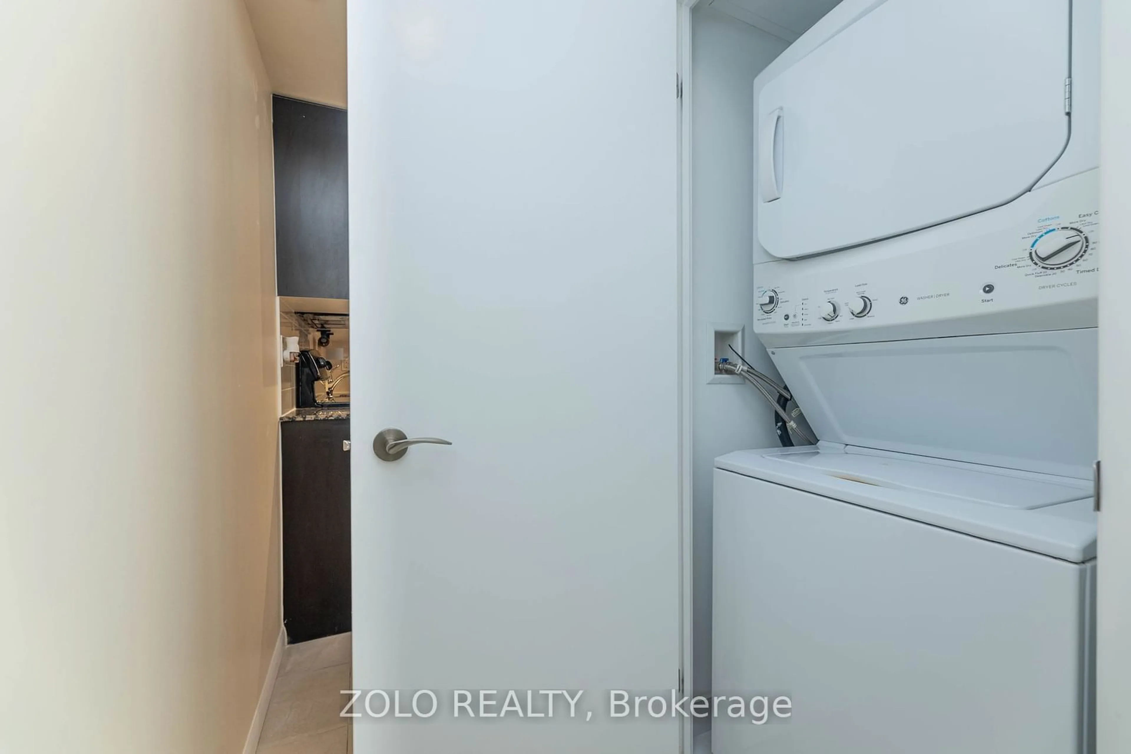 Laundry room for 830 Lawrence Ave #334, Toronto Ontario M6A 0B6