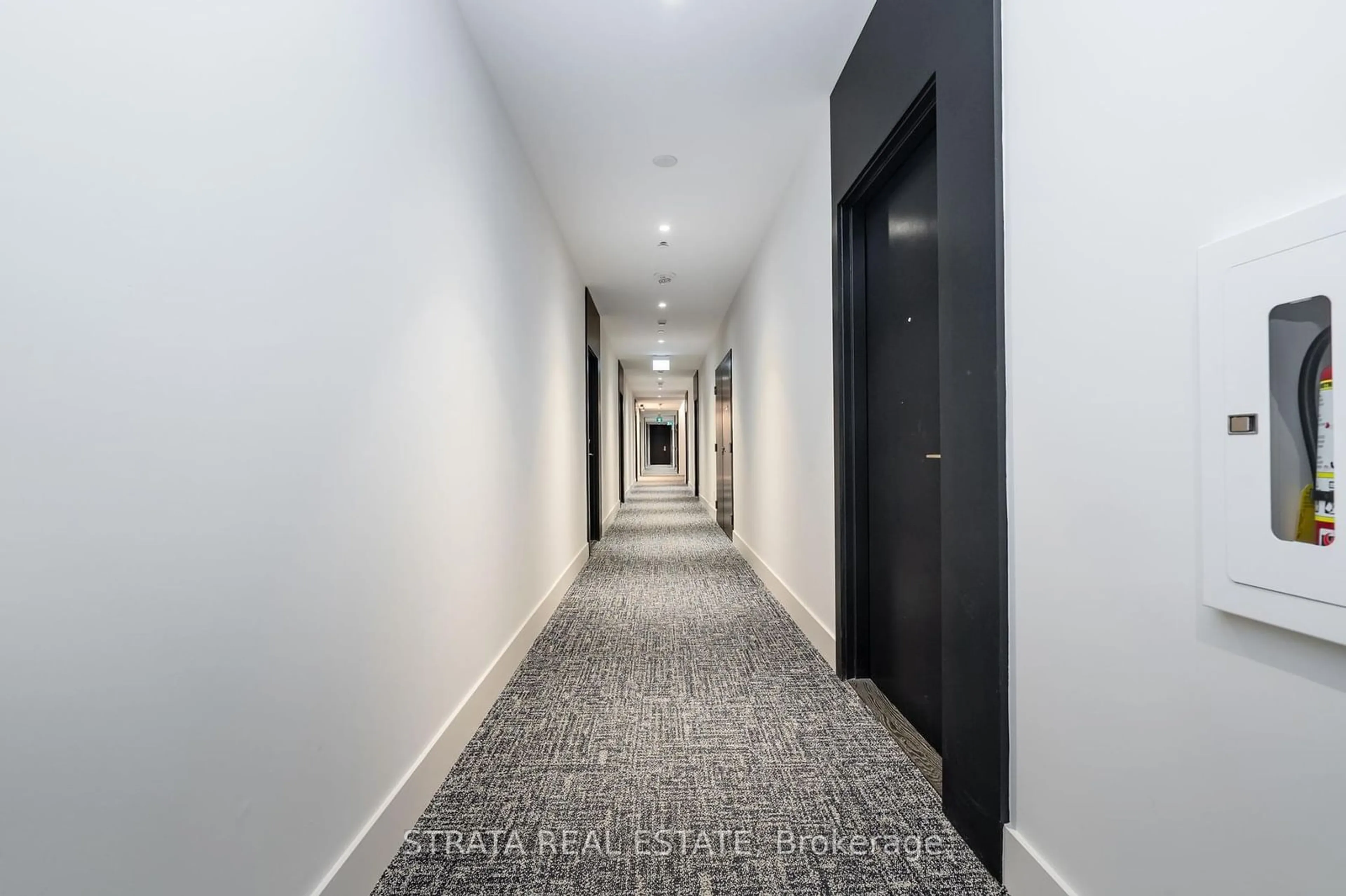 Indoor foyer for 1808 St Clair Ave #604, Toronto Ontario M6N 0C1