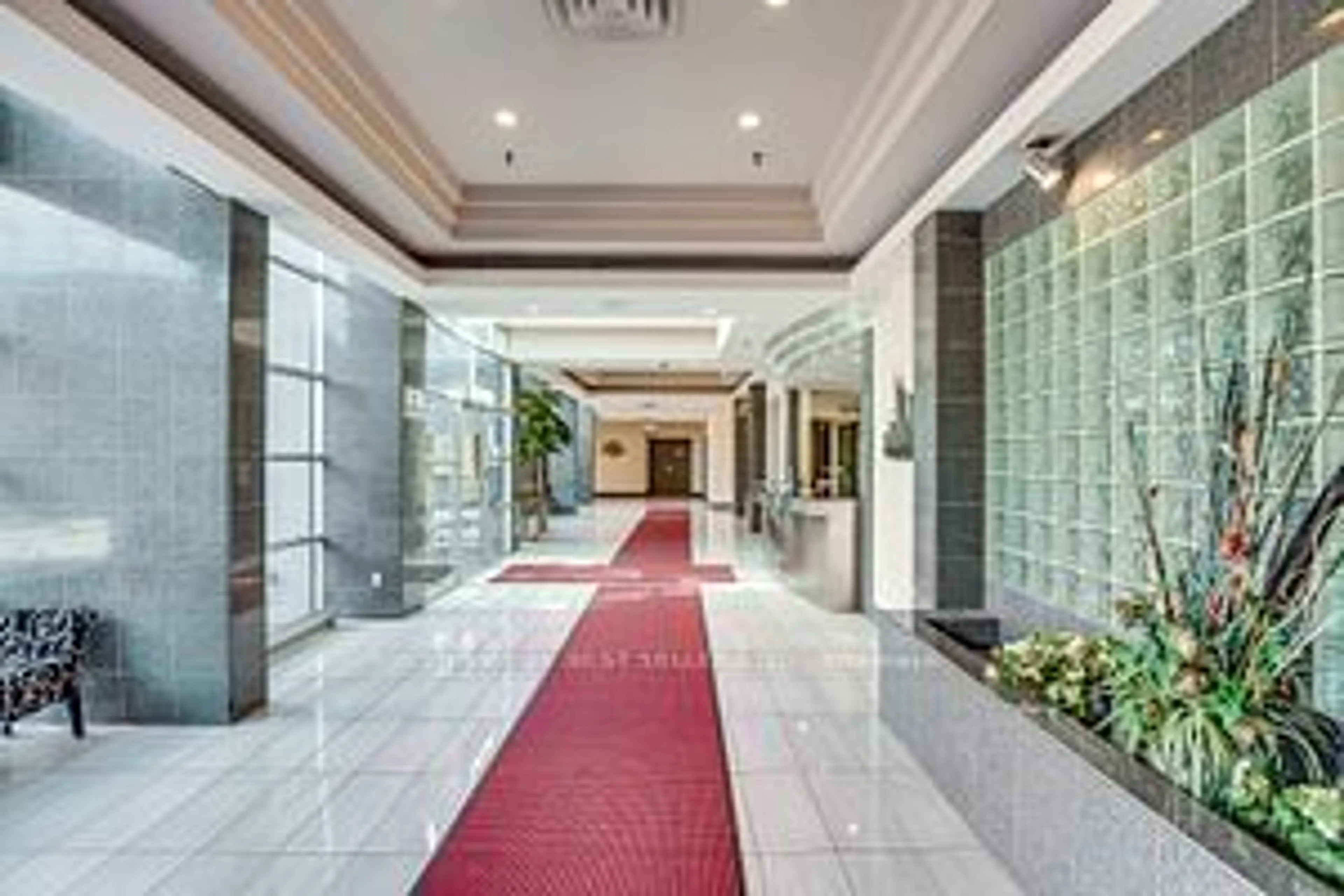 Indoor lobby for 265 Enfield Pl #908, Mississauga Ontario L5B 3Y7