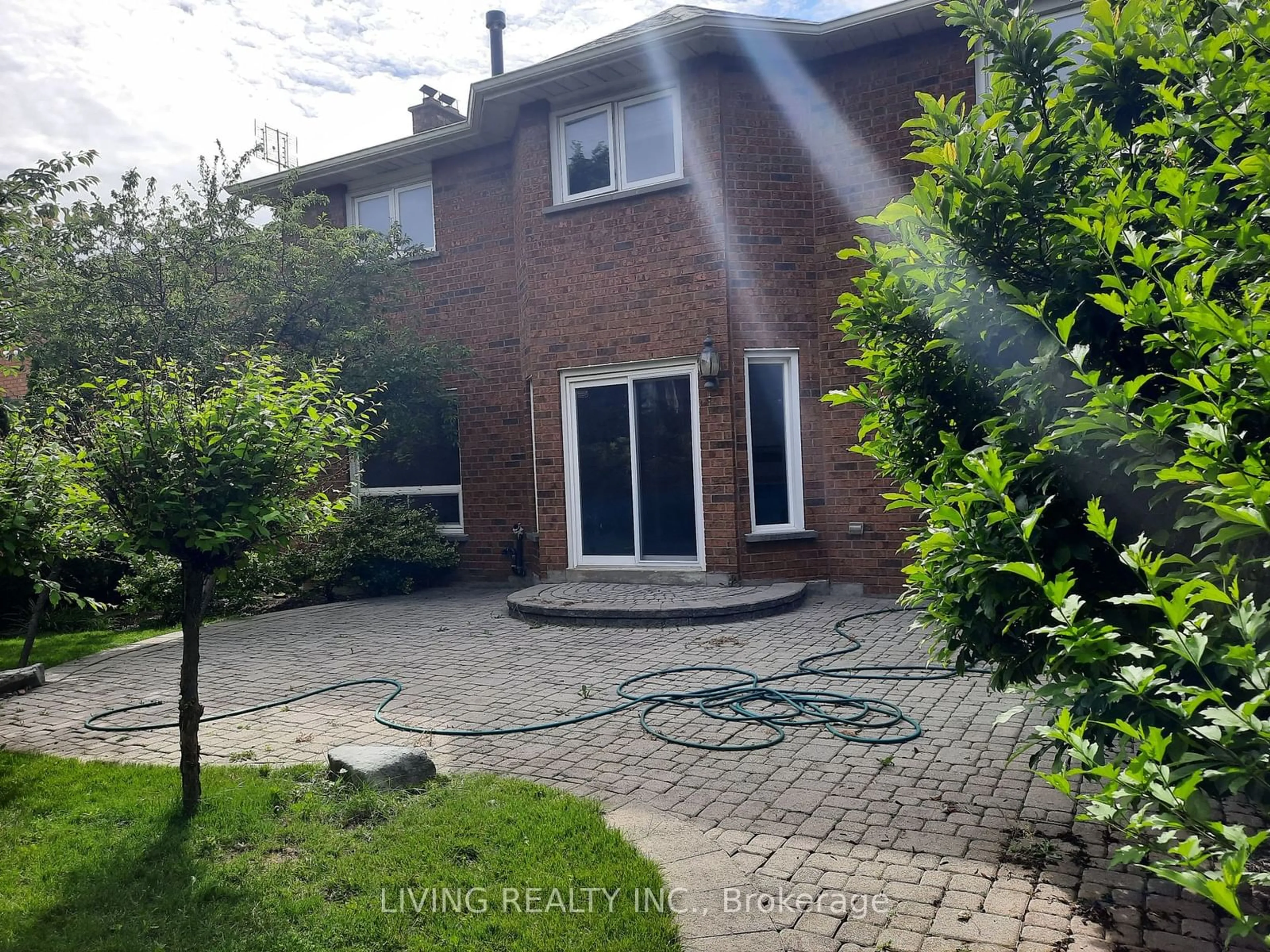 Frontside or backside of a home for 1531 Greenridge Circ, Oakville Ontario L6M 2J6