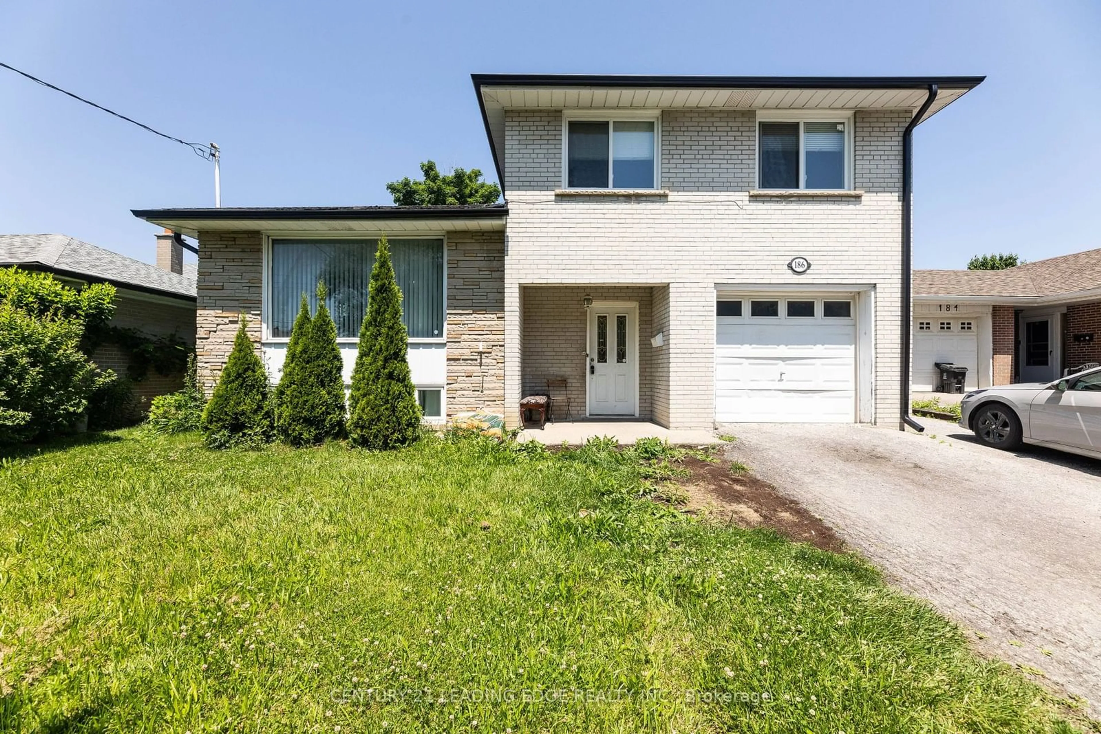 A pic from exterior of the house or condo for 186 Grandravine Dr, Toronto Ontario M3J 1B7