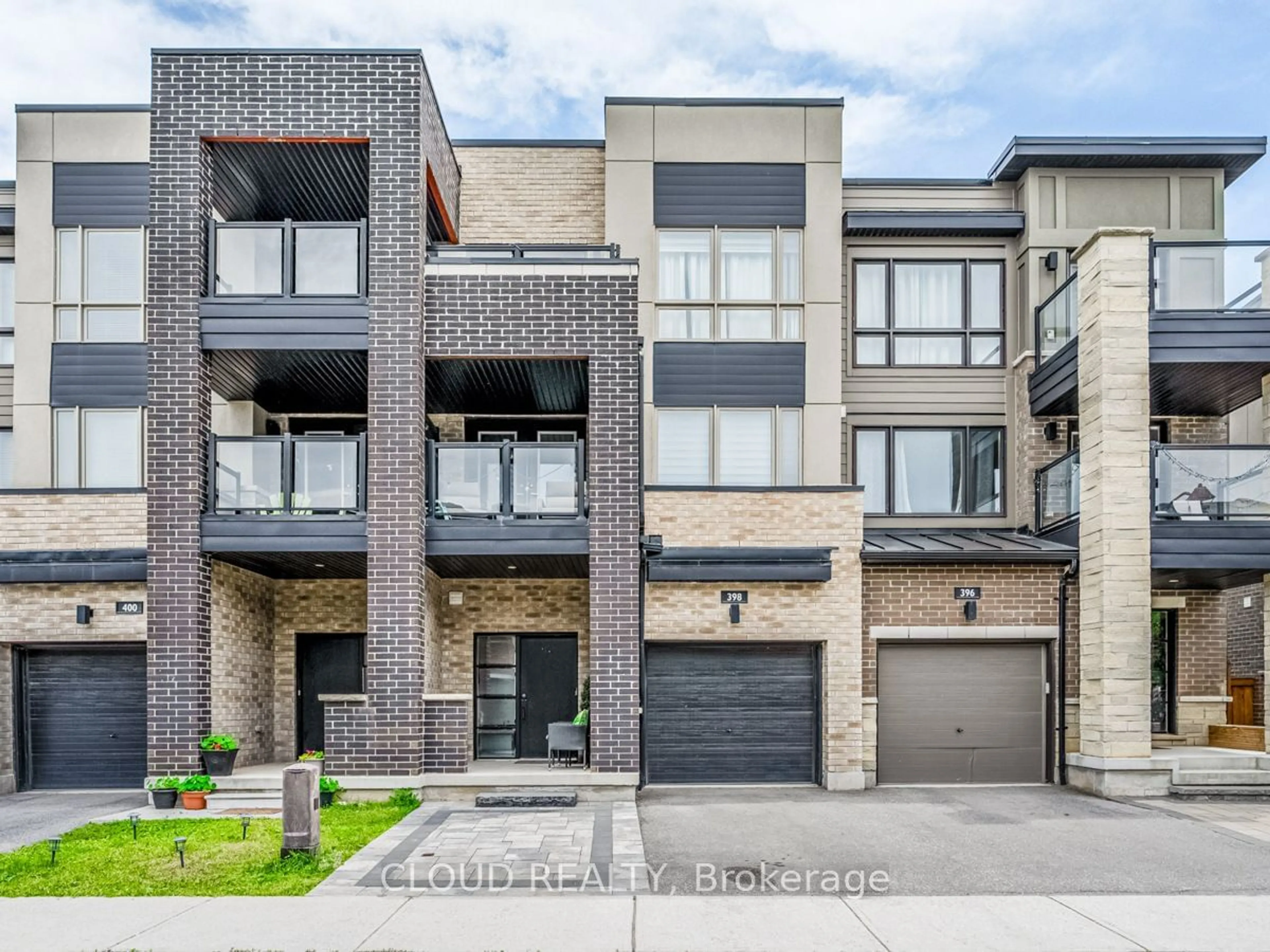 A pic from exterior of the house or condo for 398 Athabasca Common, Oakville Ontario L6H 0R5