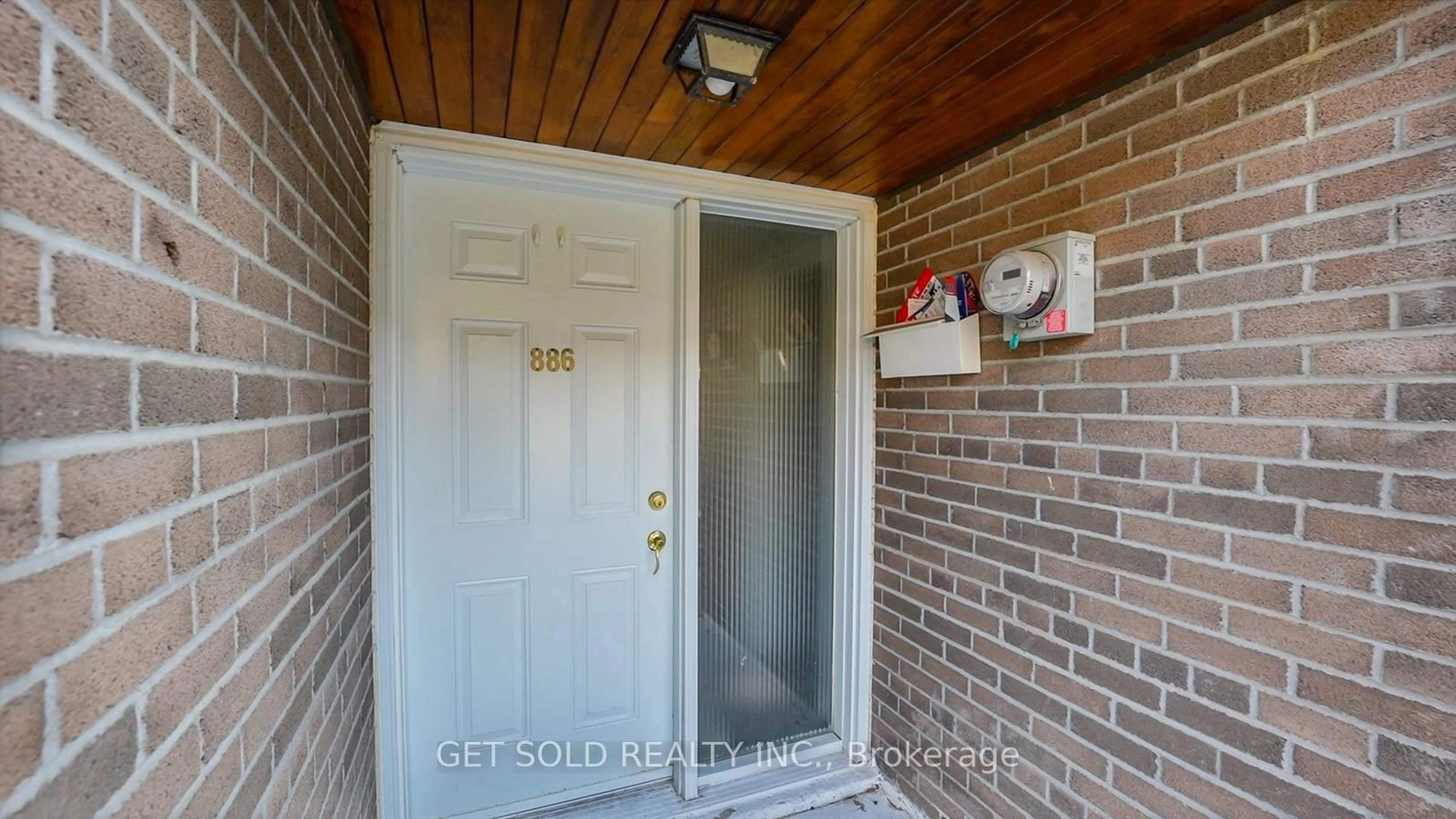Indoor entryway for 34 Tandridge Cres #886, Toronto Ontario M9W 2P2