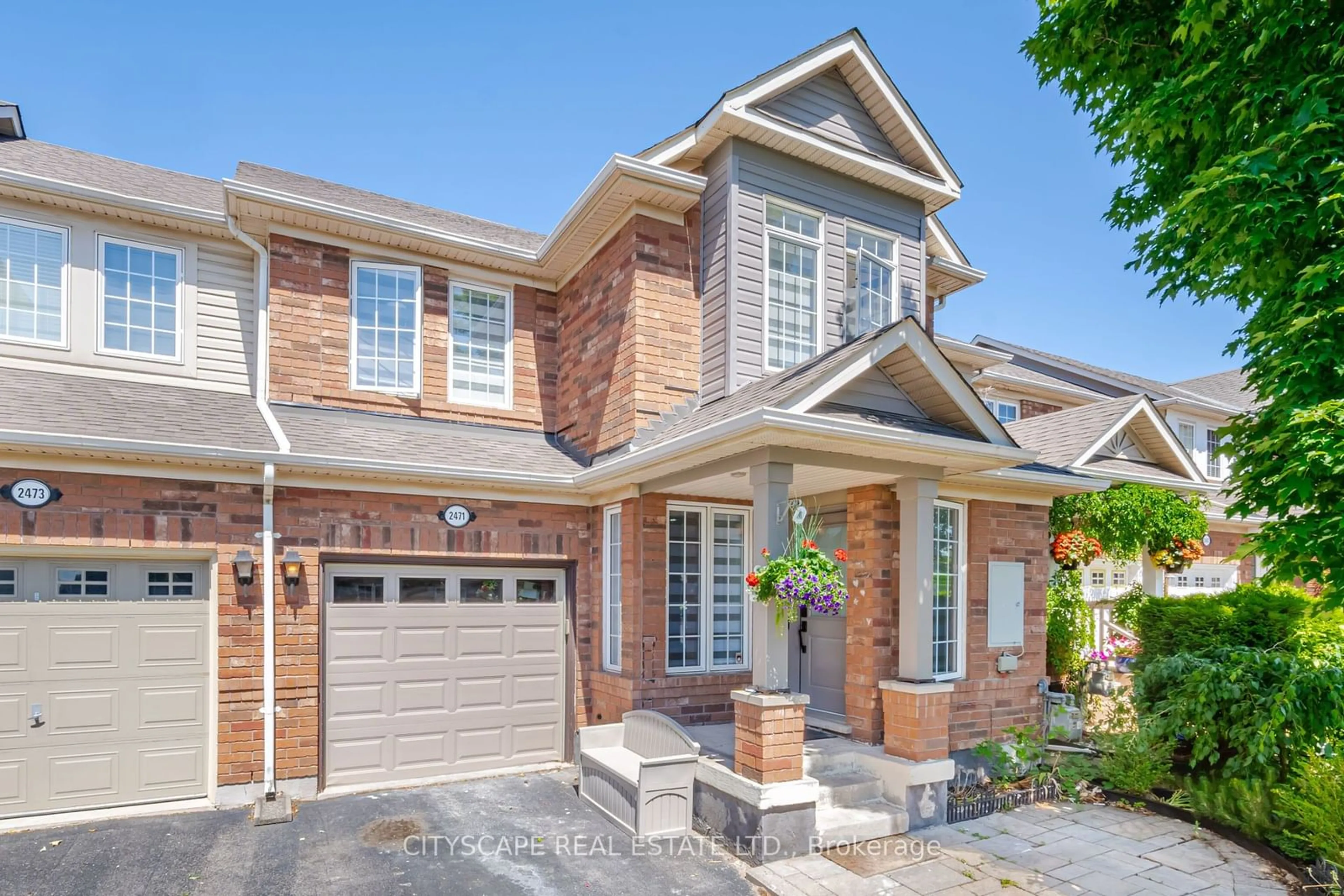 Home with brick exterior material for 2471 Carberry Way, Oakville Ontario L6M 4S5