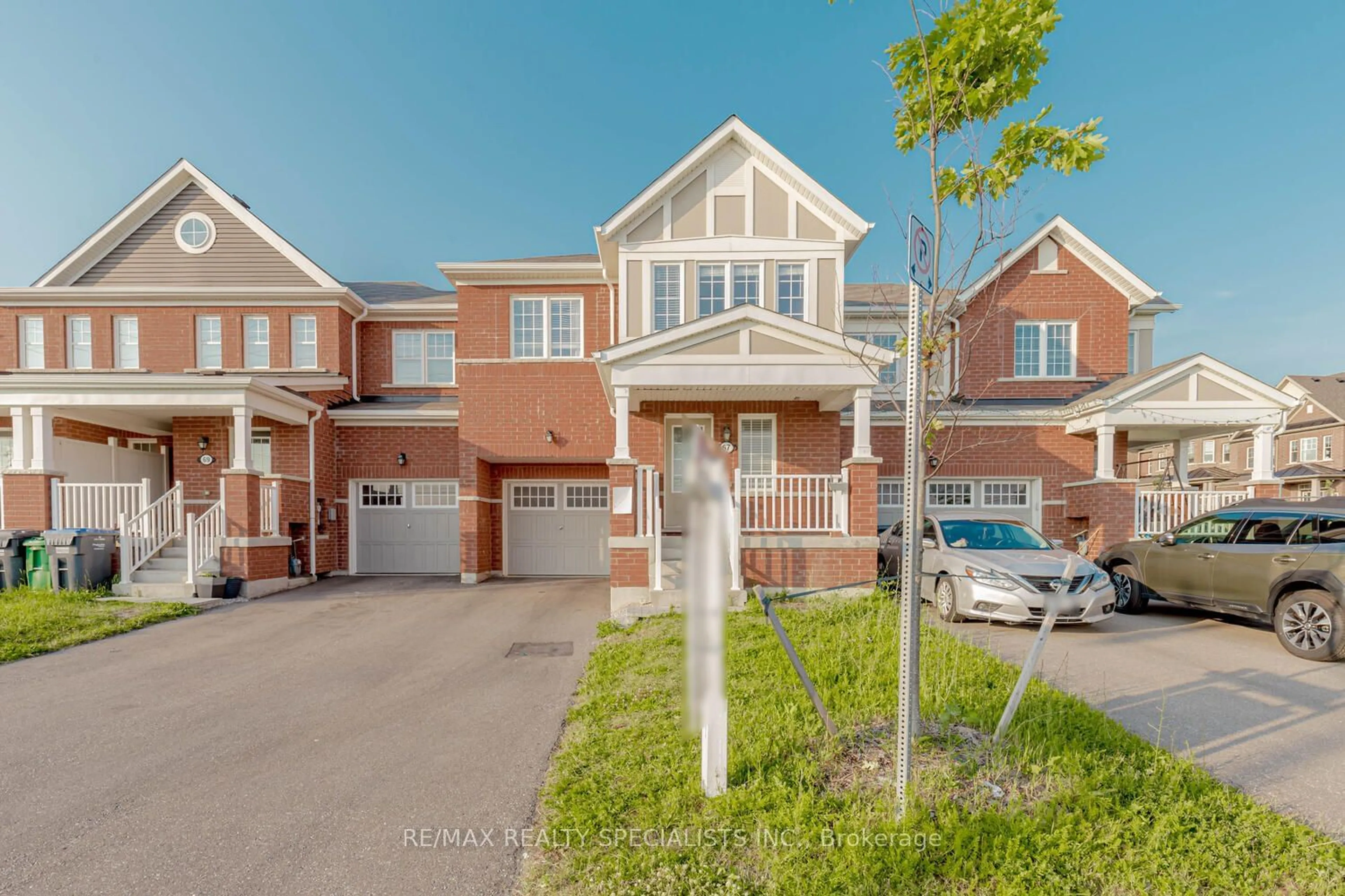 A pic from exterior of the house or condo for 67 Benhurst Cres, Brampton Ontario L7A 0B7