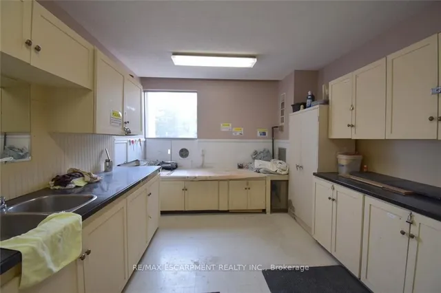 Additional property image - 2055 Upper Middle Rd Unit 1610