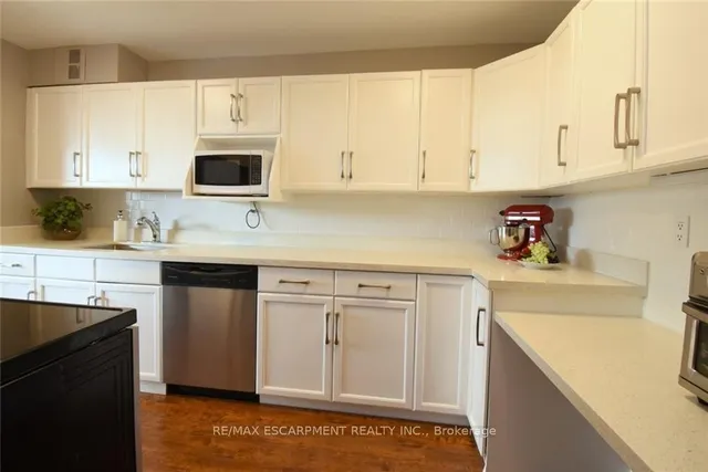 Additional property image - 2055 Upper Middle Rd Unit 1610