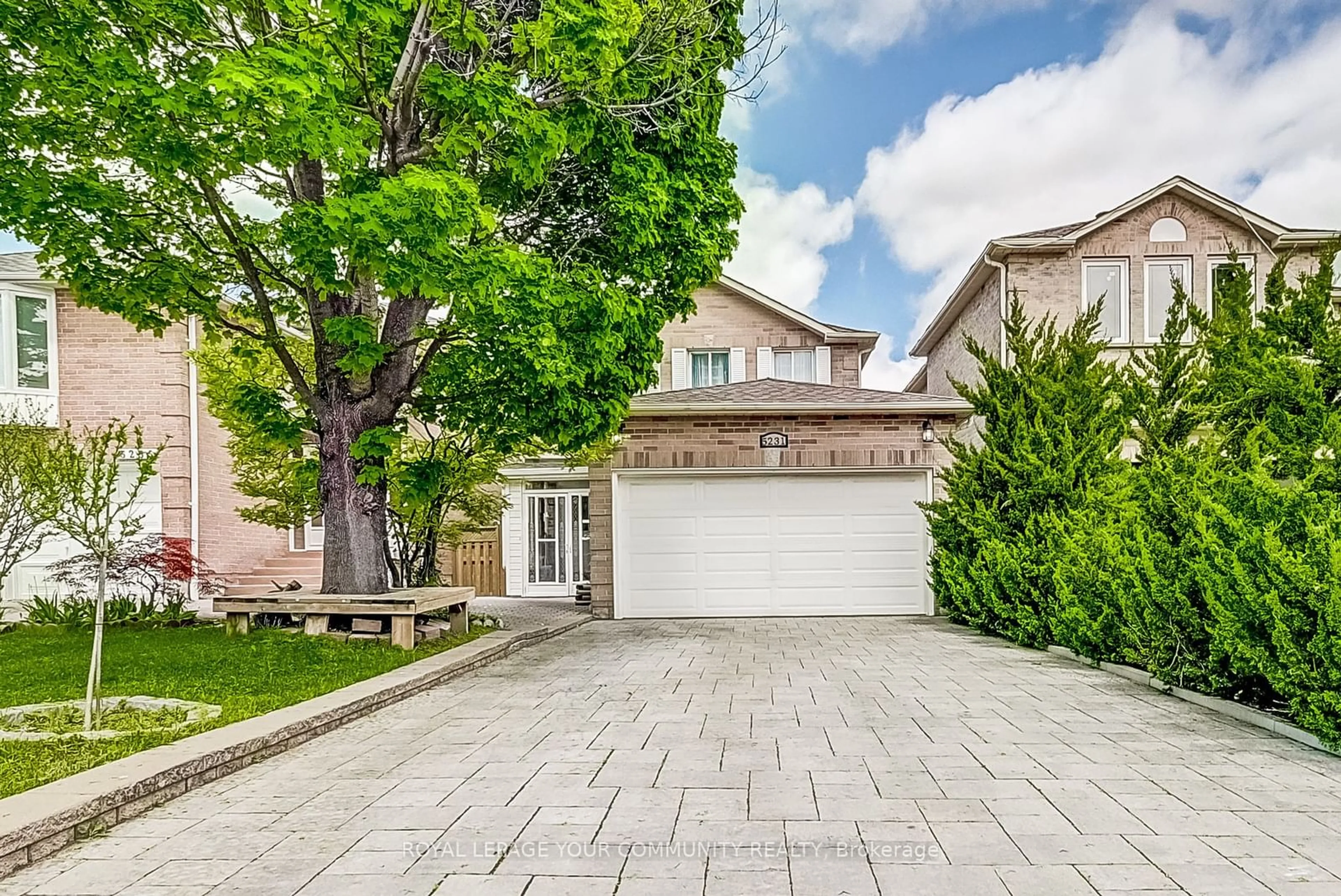 Frontside or backside of a home for 5231 Astwell Ave, Mississauga Ontario L5R 3H8