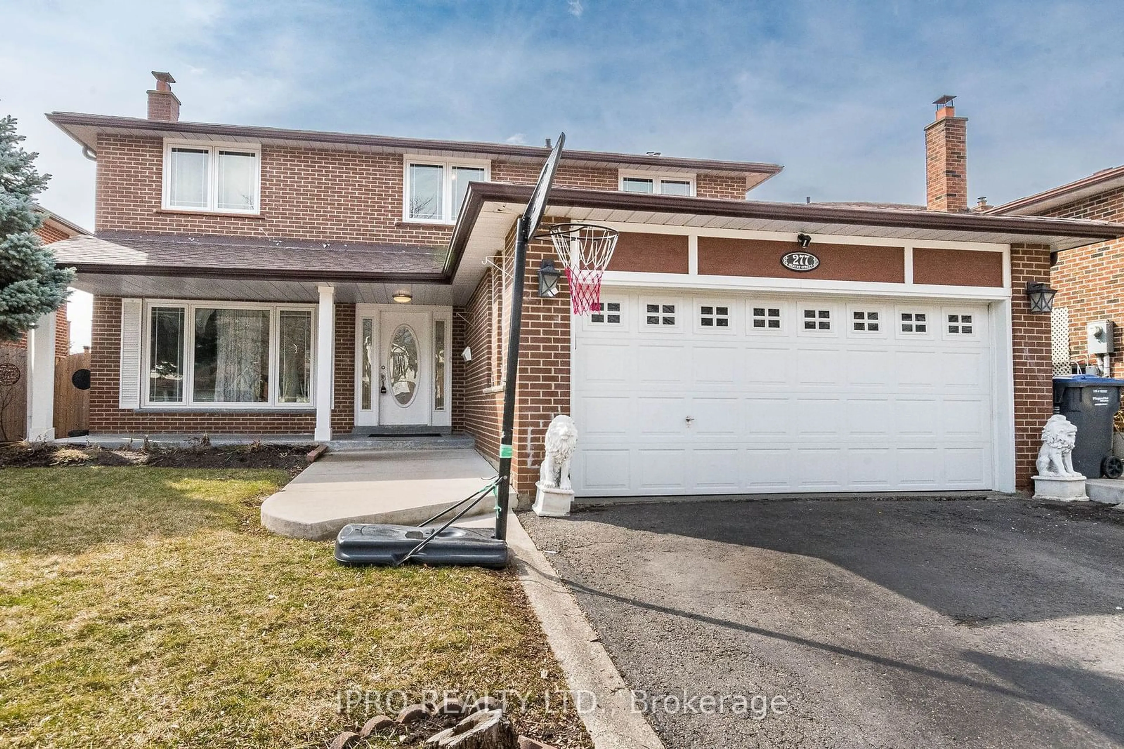 Frontside or backside of a home for 277 Centre St, Brampton Ontario L6V 2R3