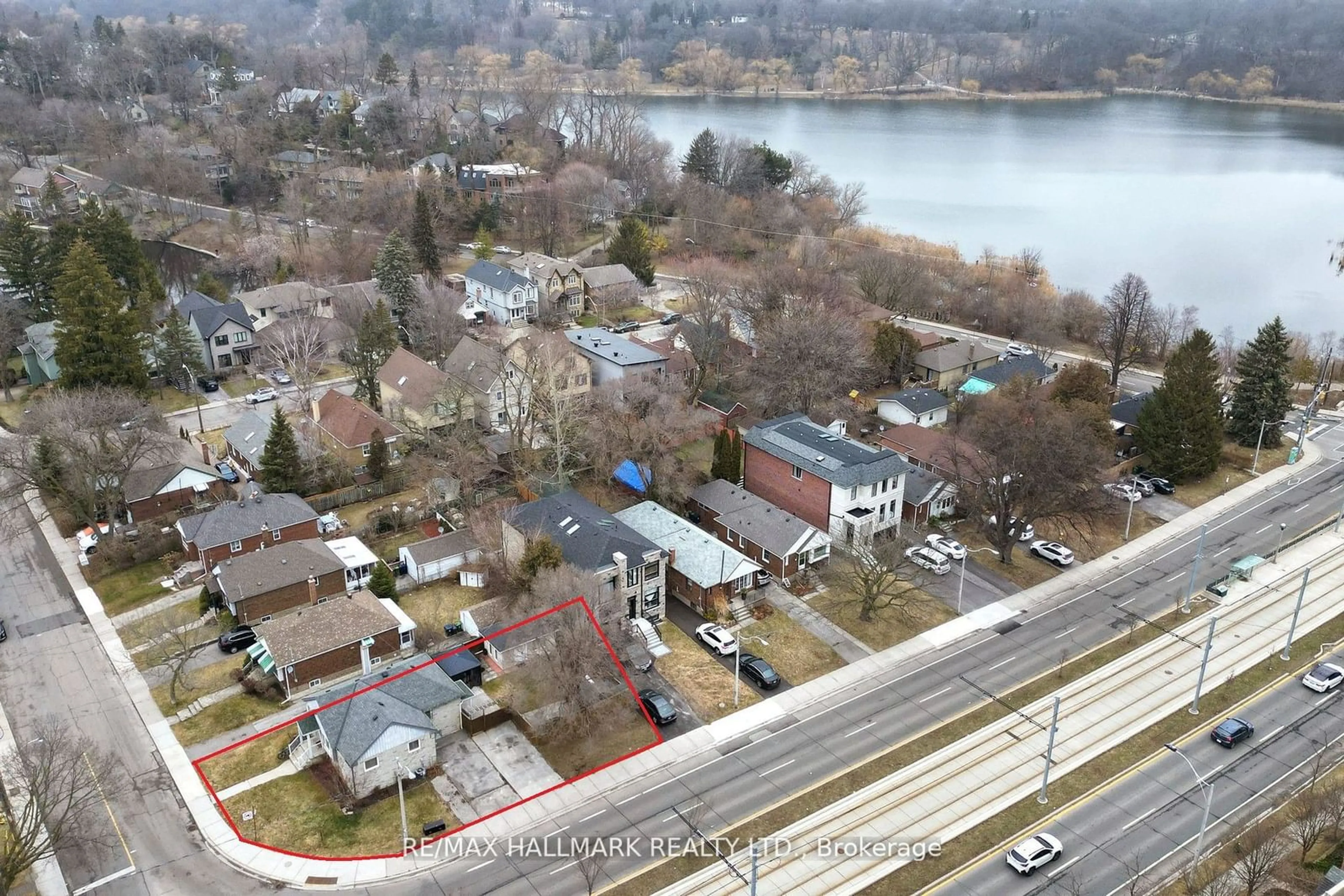 Lakeview for 3 Coe Hill Dr, Toronto Ontario M6S 3C7