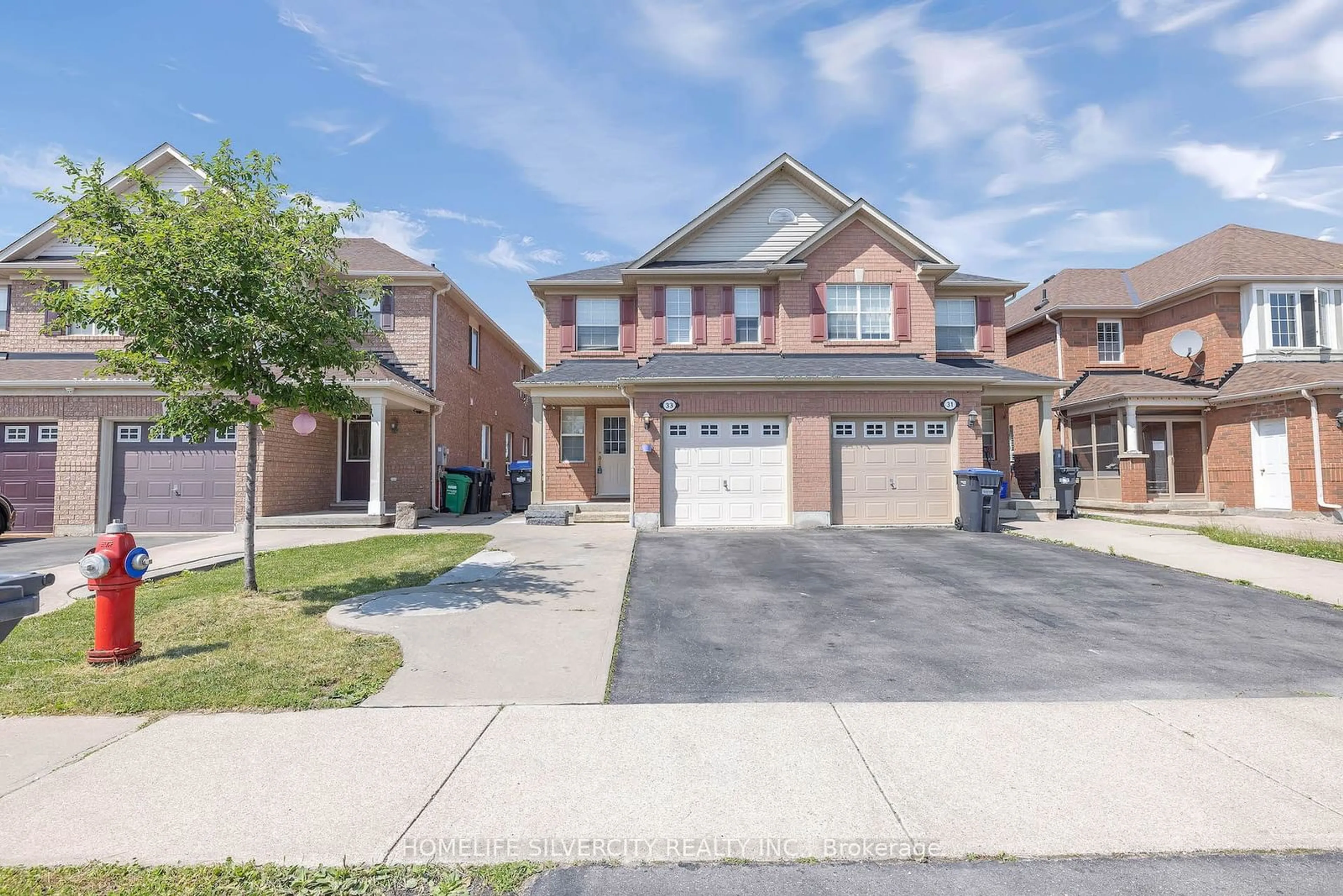 A pic from exterior of the house or condo for 33 Herdwick St, Brampton Ontario L6S 6L6