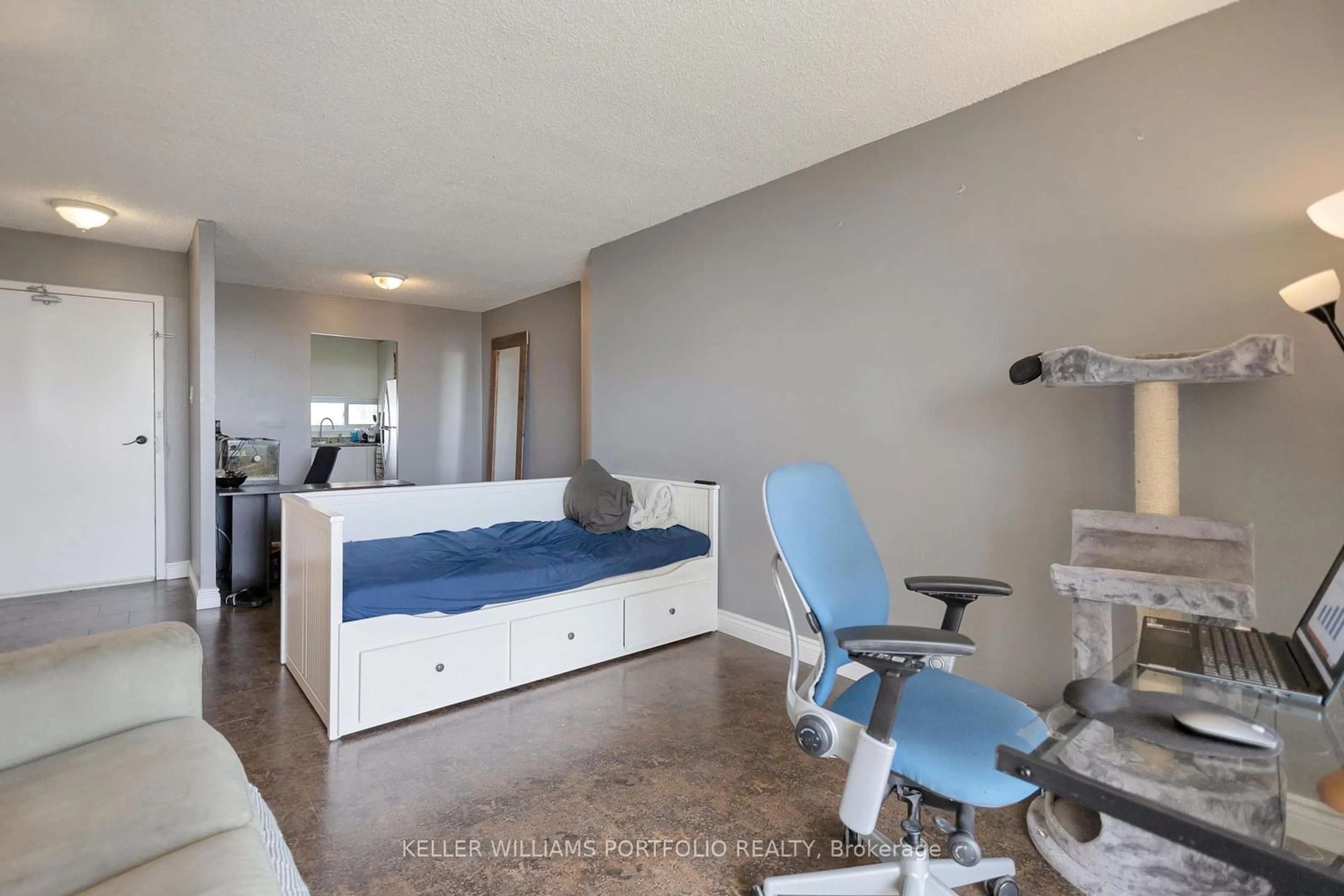 A pic of a room for 4673 Jane St #707, Toronto Ontario M3W 2L1