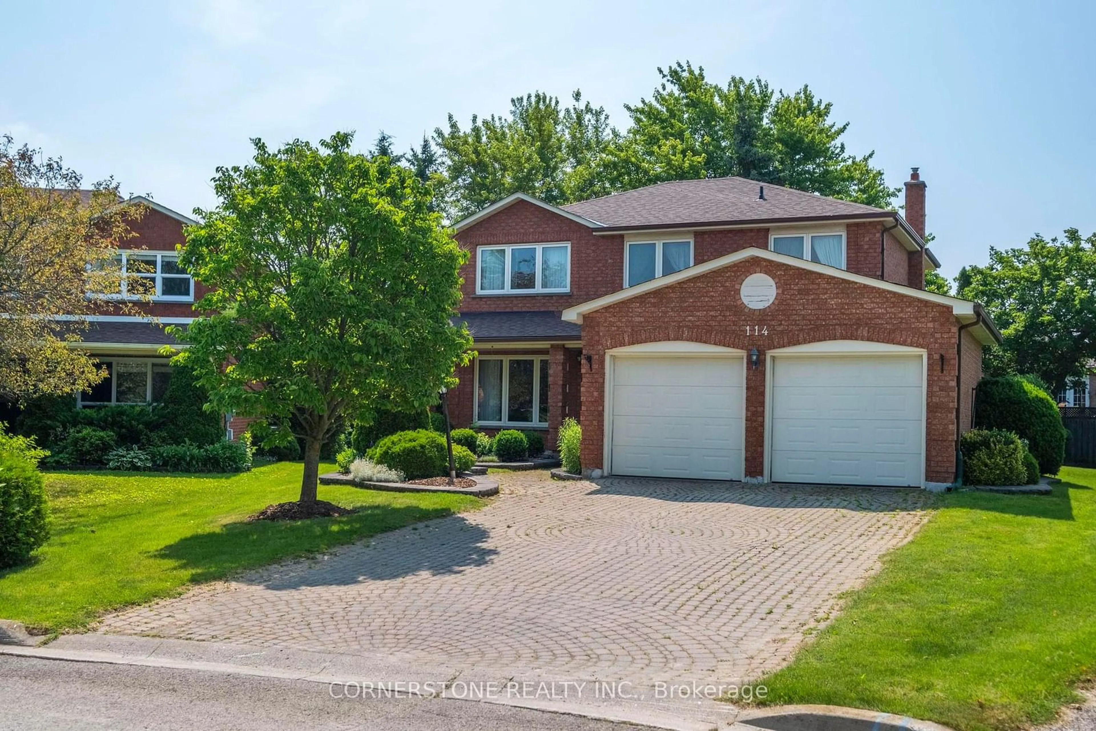 Home with brick exterior material for 114 Lindsay Crt, Orangeville Ontario L9W 4H1