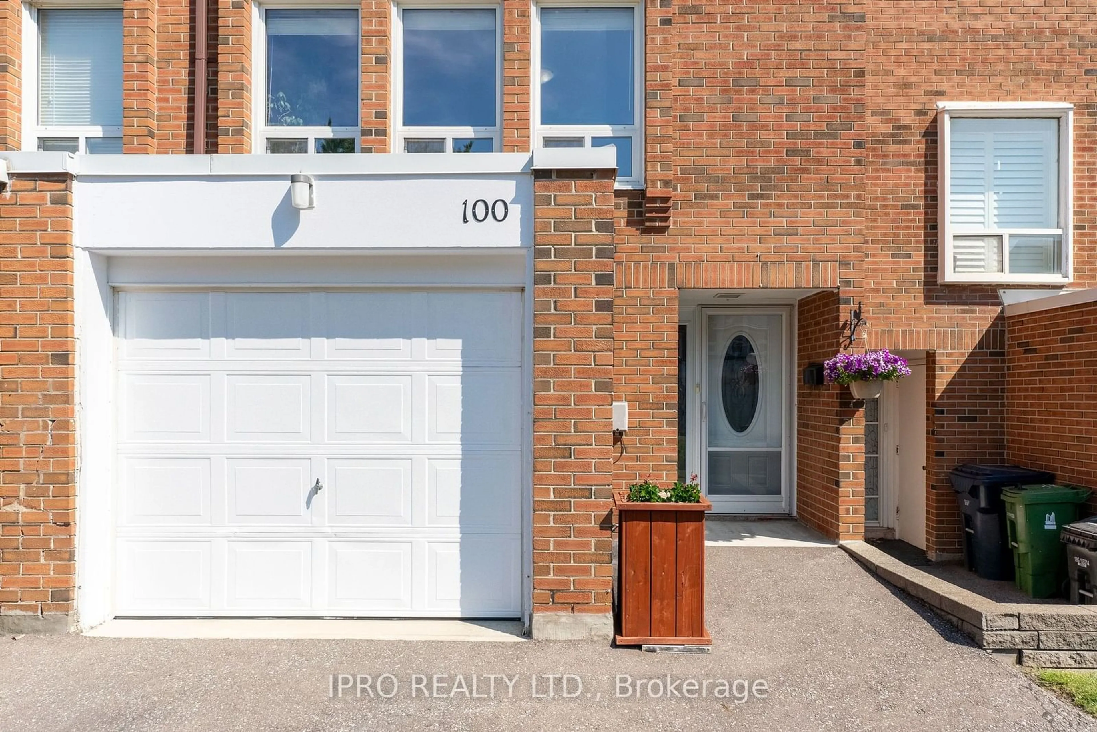 Home with brick exterior material for 1797 Martin Grove Rd #100, Toronto Ontario M9V 3S5
