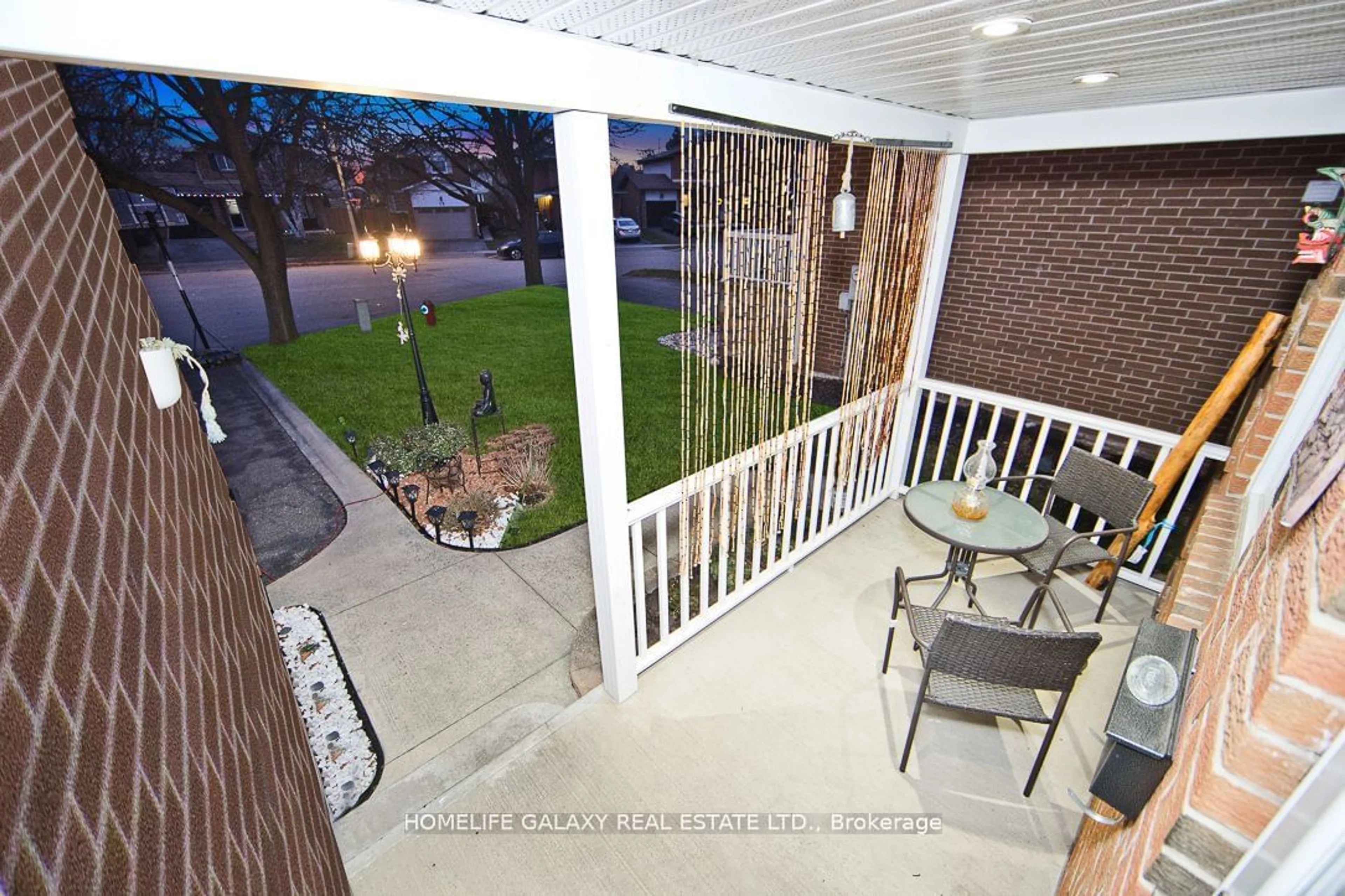 Patio for 6 Howard Crt, Brampton Ontario L6Z 3B4