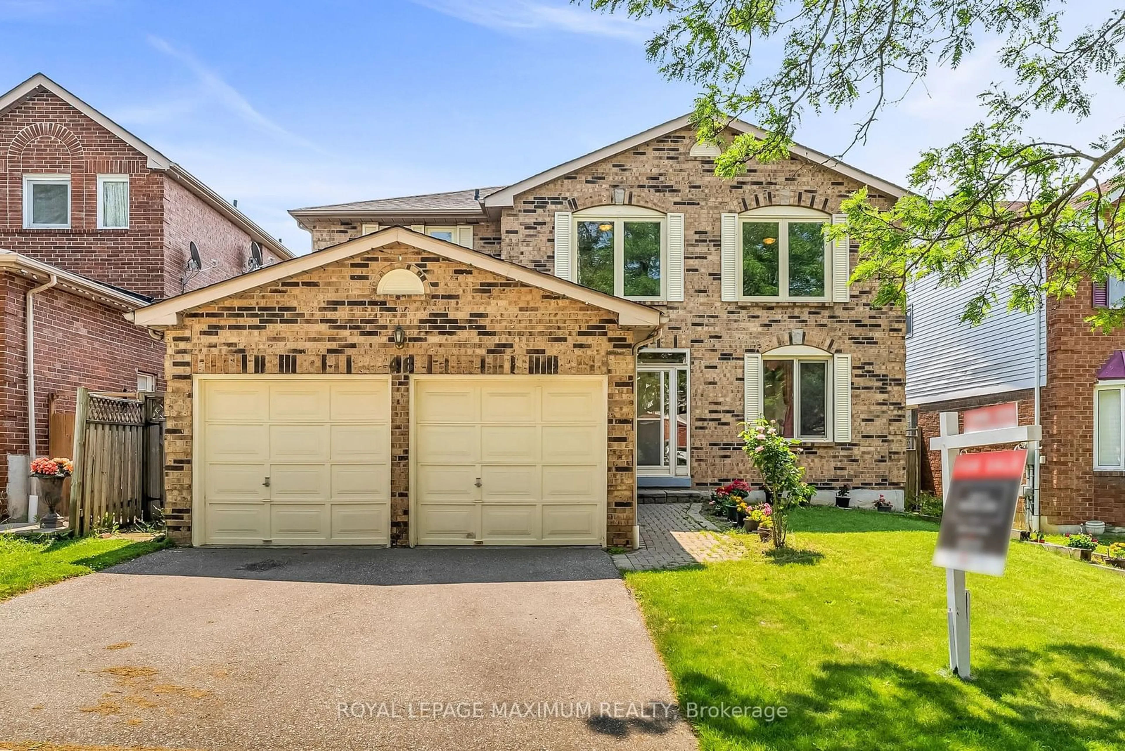 Home with brick exterior material for 48 Cousins Crt, Brampton Ontario L6Y 3K5