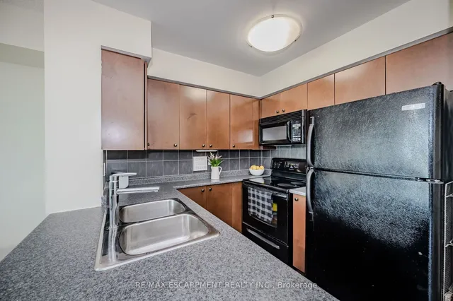 Additional property image - 235 Sherway Gardens Rd Unit 709