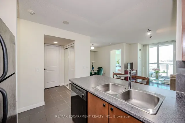 Additional property image - 235 Sherway Gardens Rd Unit 709
