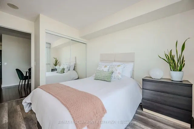 Additional property image - 235 Sherway Gardens Rd Unit 709