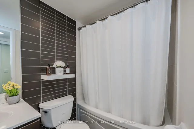 Additional property image - 235 Sherway Gardens Rd Unit 709