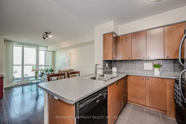 Additional property image - 235 Sherway Gardens Rd Unit 709