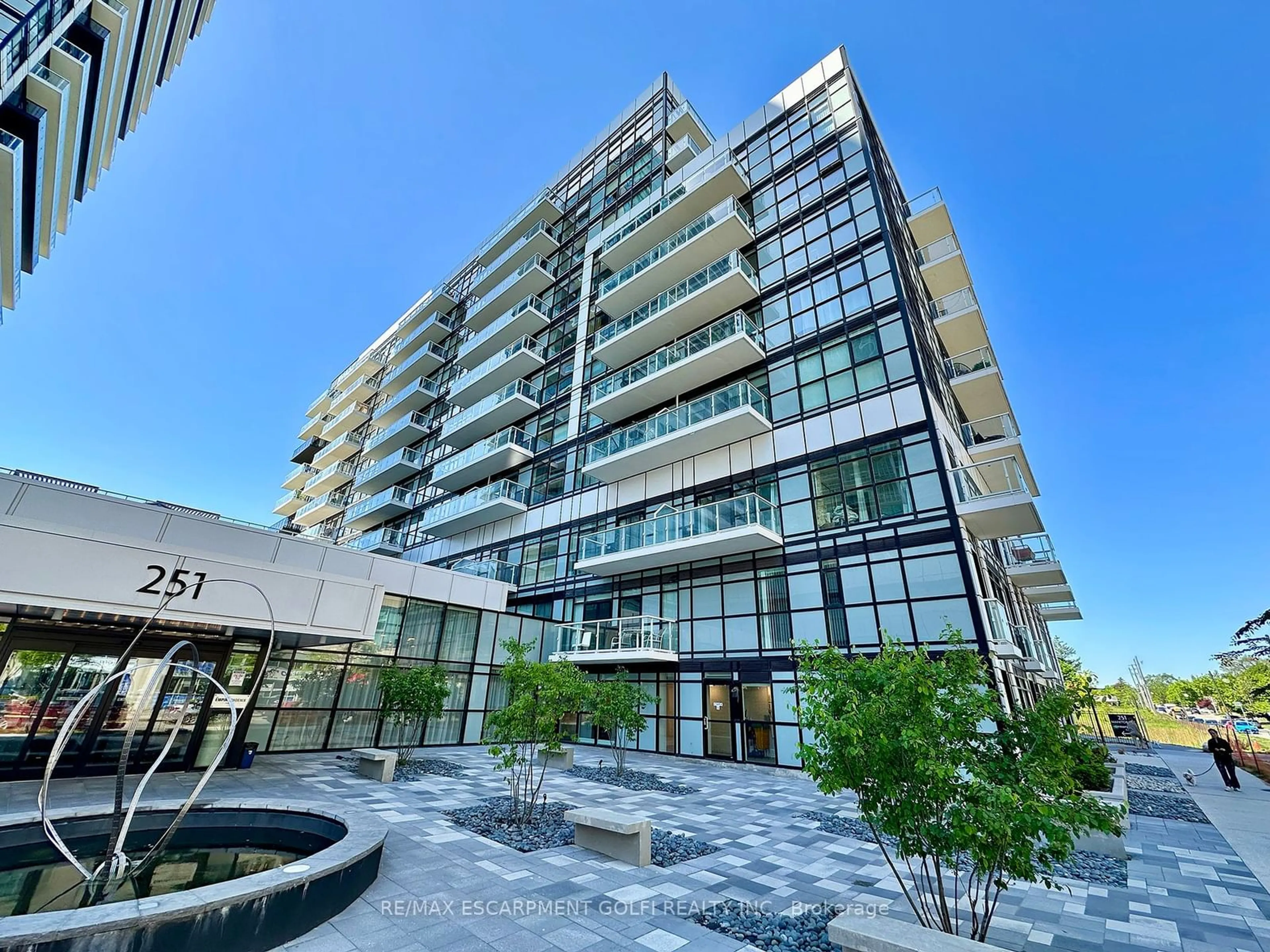 A pic from exterior of the house or condo for 251 Manitoba St #721, Toronto Ontario M8Y 1C8