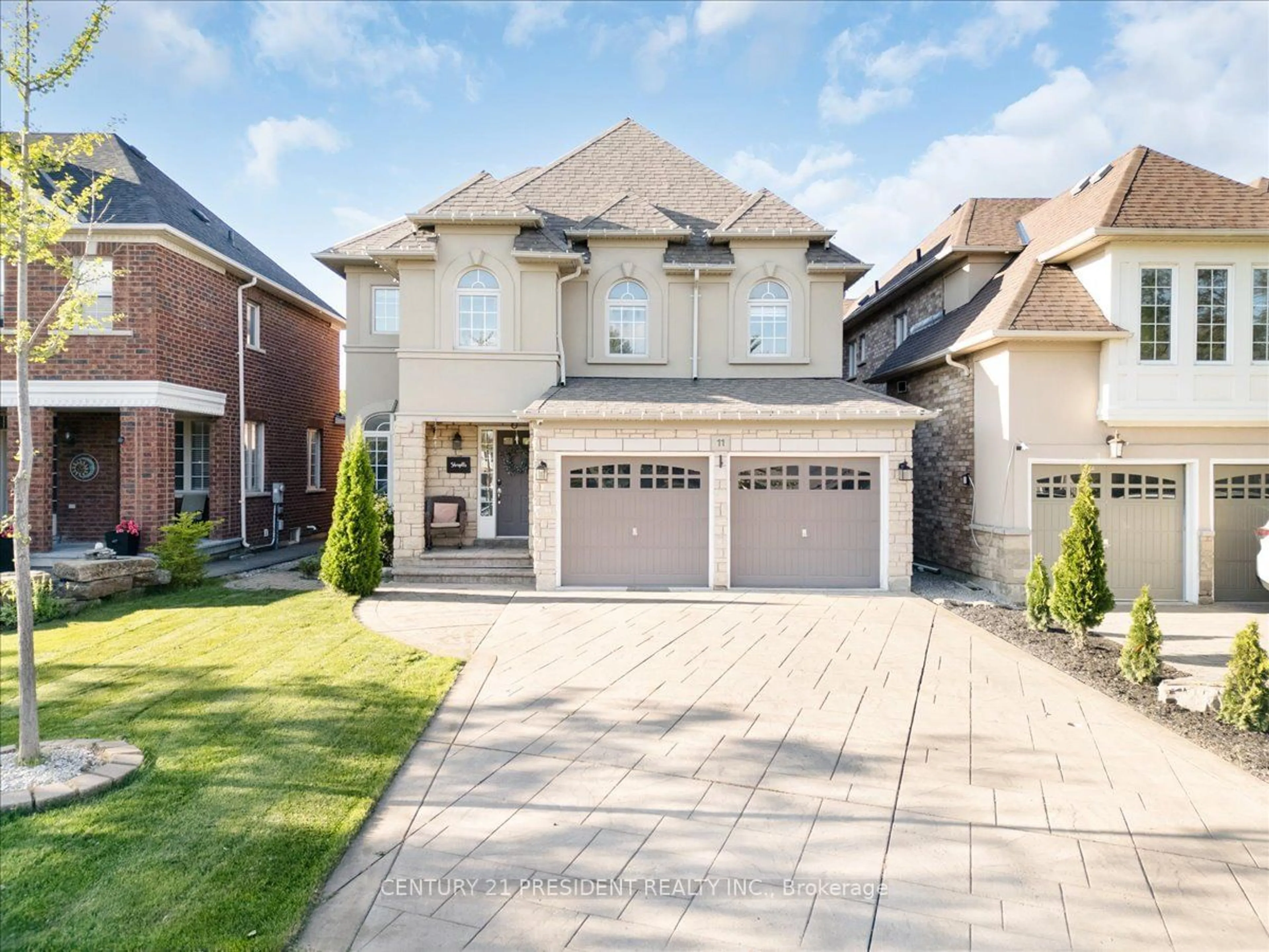 Home with brick exterior material for 11 Sorbonne Dr, Brampton Ontario L6P 1W5