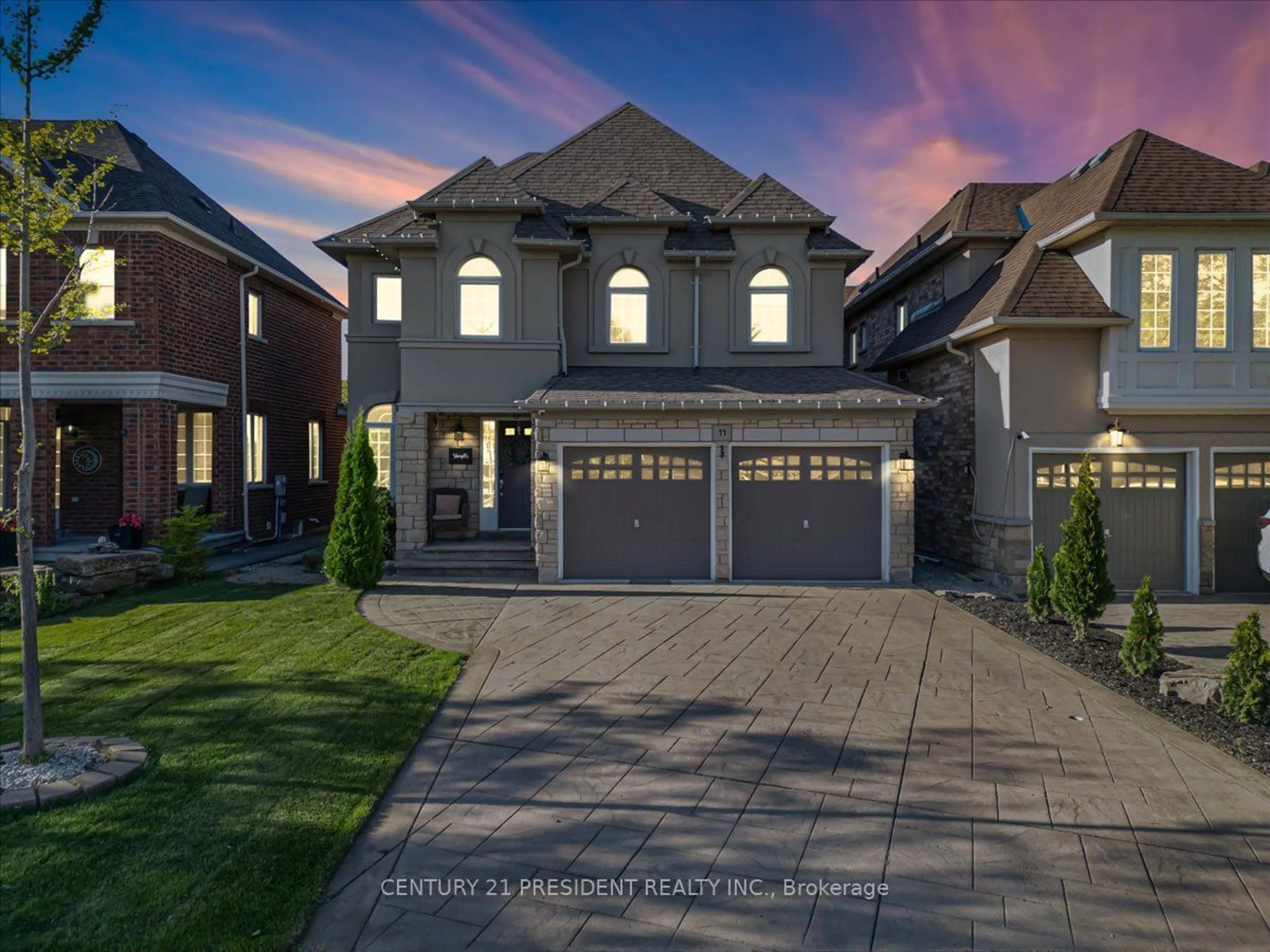 Home with brick exterior material for 11 Sorbonne Dr, Brampton Ontario L6P 1W5