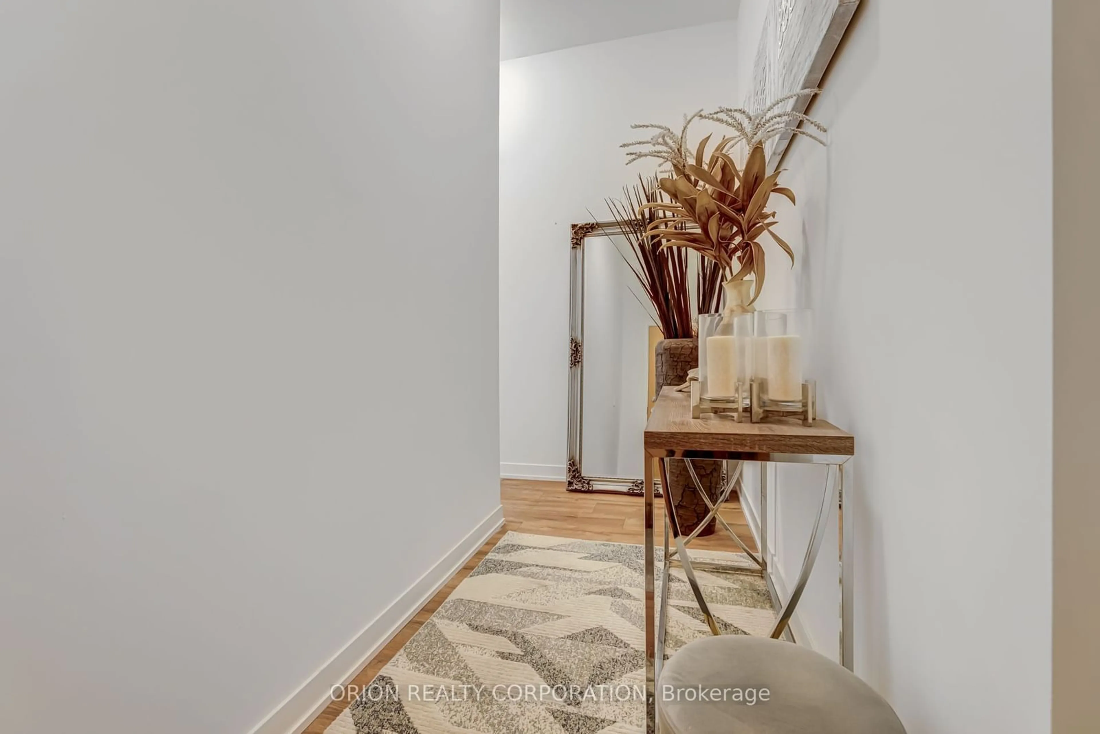 Indoor entryway for 1787 St.Clair Ave #105, Toronto Ontario M6N 0B7